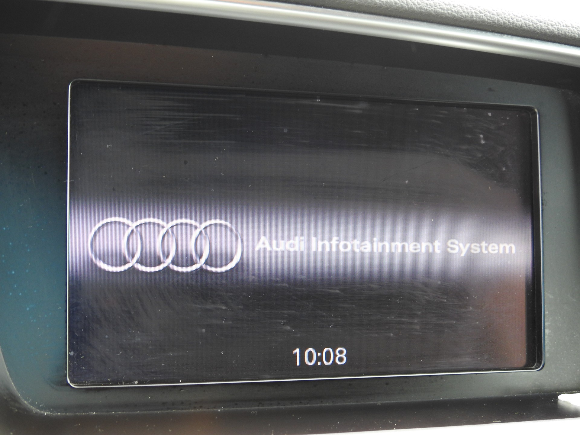 AUDI Q5 2.0 TDI quattro S-Line-image-20