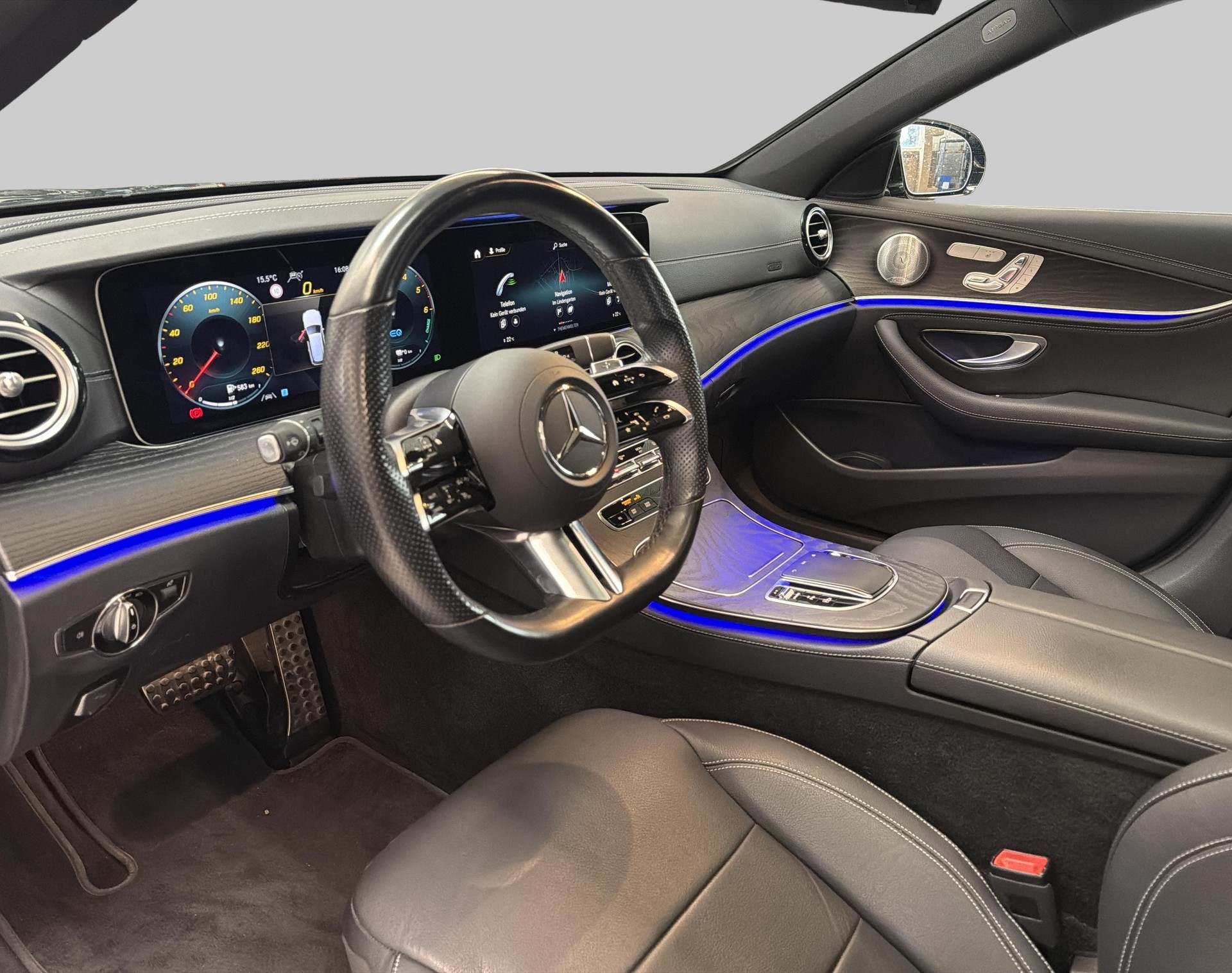MERCEDES-BENZ E 300 de T 4Matic AMG Line 9G-Tronic-image-2