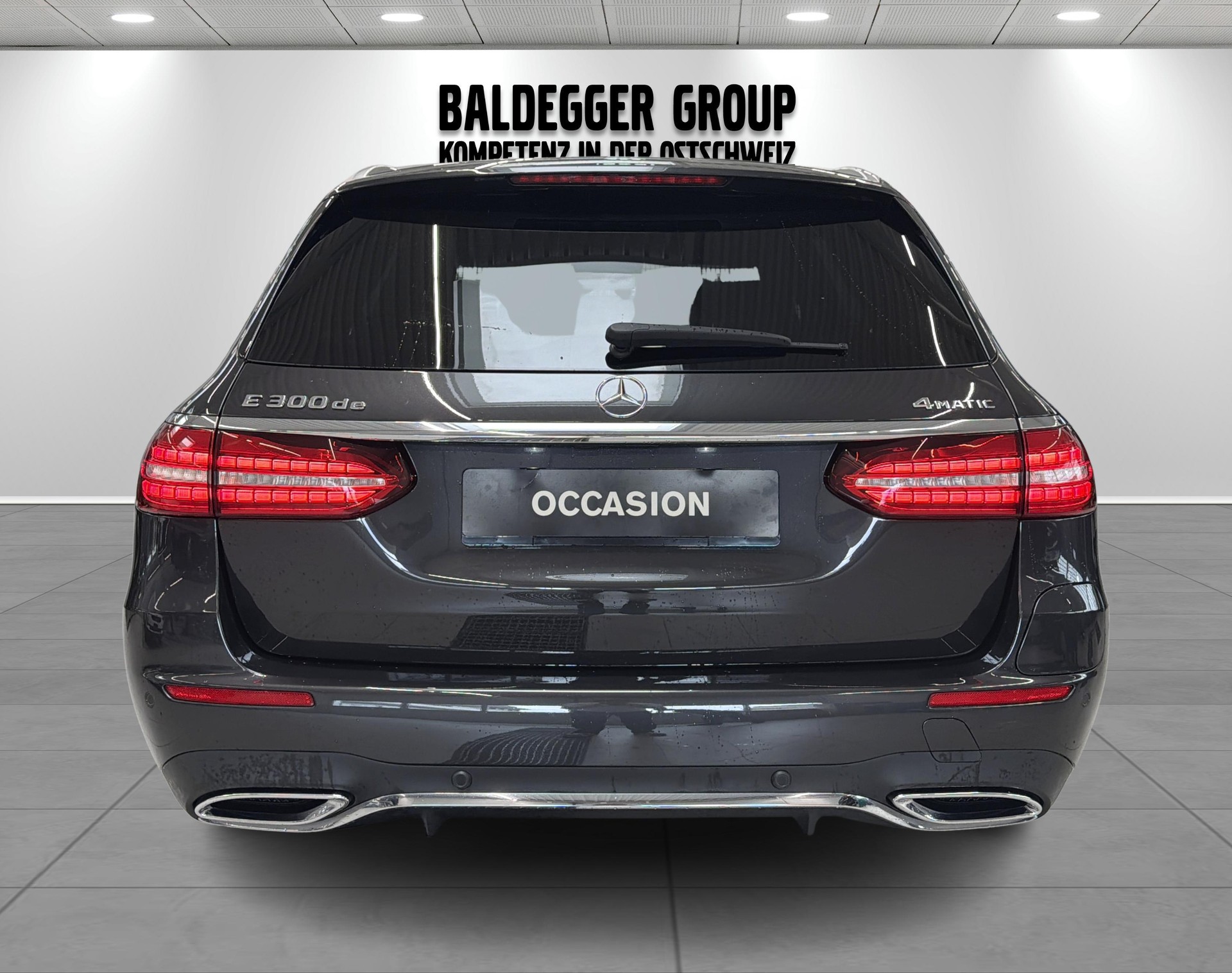 MERCEDES-BENZ E 300 de T 4Matic AMG Line 9G-Tronic-image-7