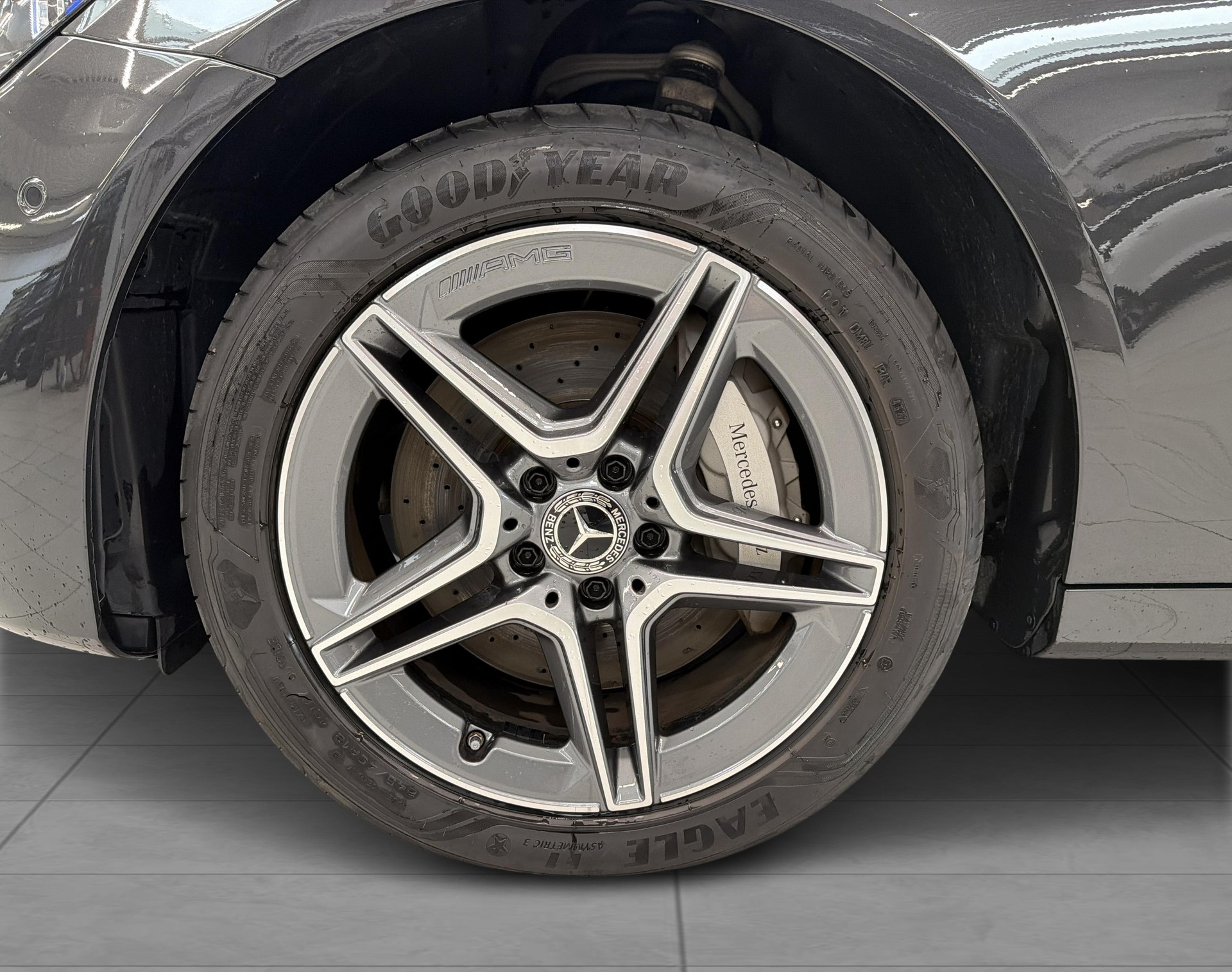 MERCEDES-BENZ E 300 de T 4Matic AMG Line 9G-Tronic-image-9