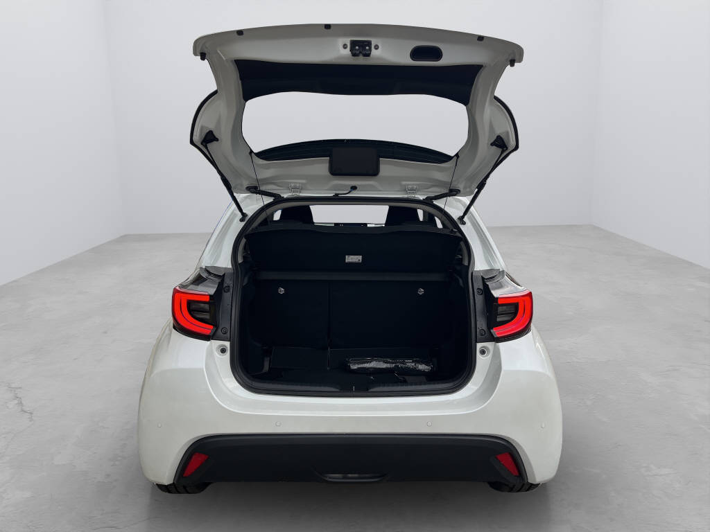 TOYOTA Yaris 1.5 VVT-i HSD Trend-image-13