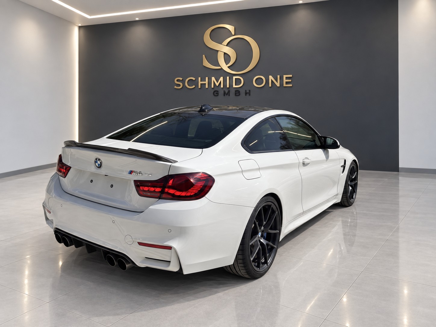 BMW M4 Coupé CS DKG-image-5