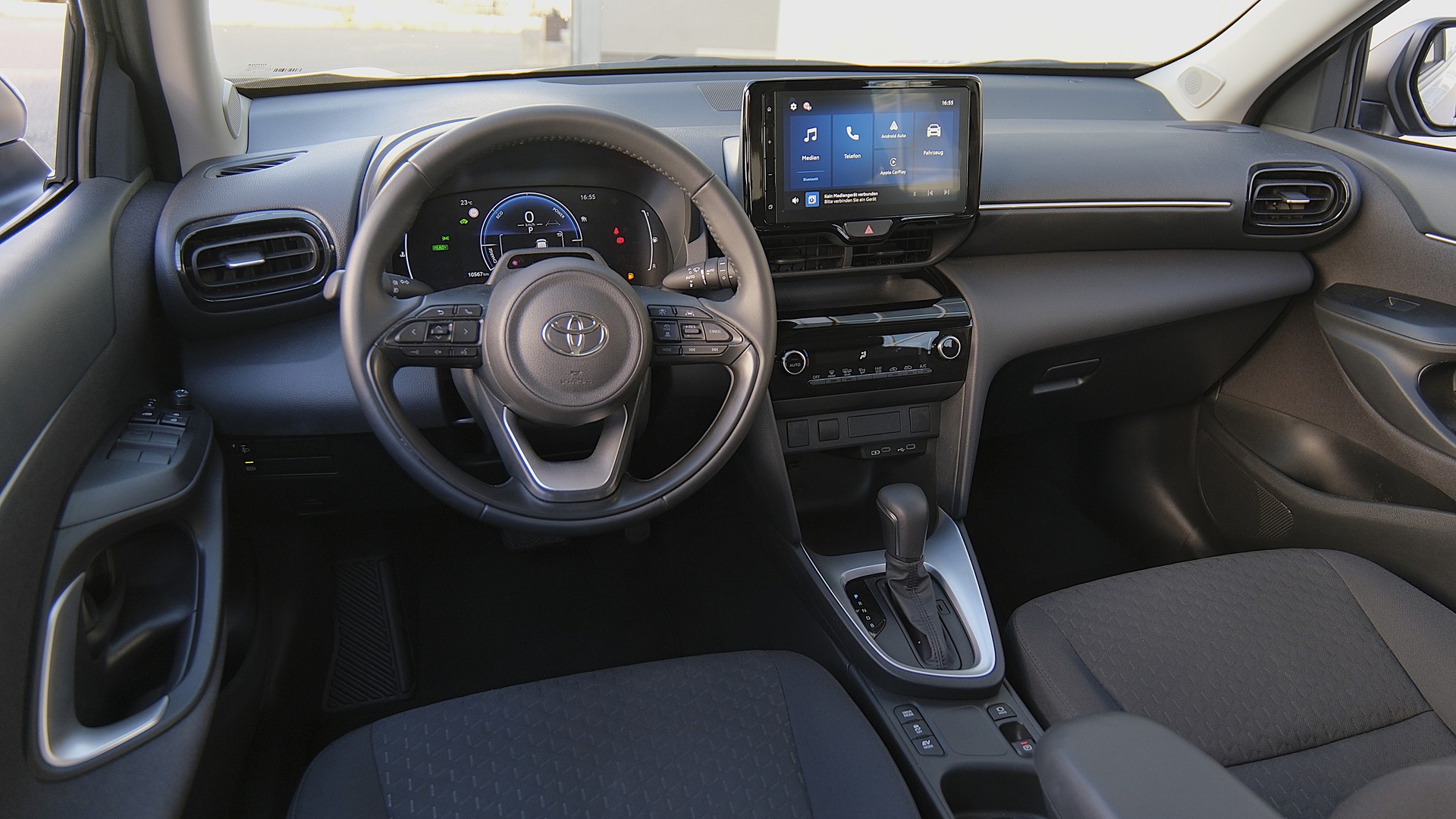 TOYOTA Yaris Cross 1.5 Trend e-CVT-image-5