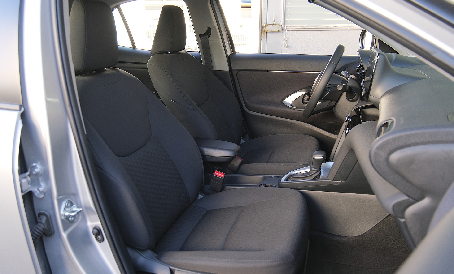 TOYOTA Yaris Cross 1.5 Trend e-CVT-image-13
