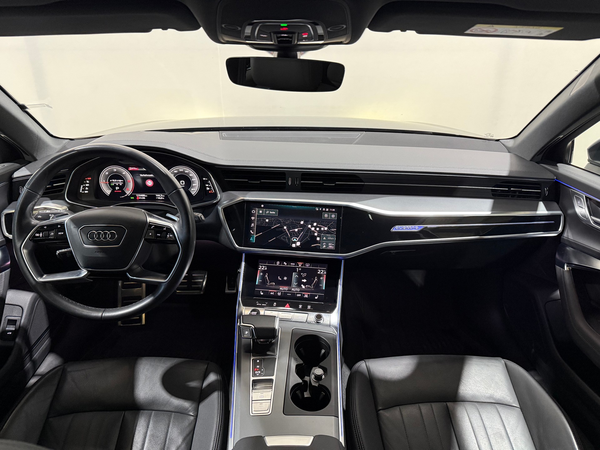 AUDI A6 Avant 40 TDI Attraction quattro S-tronic AHK (CH)-image-11