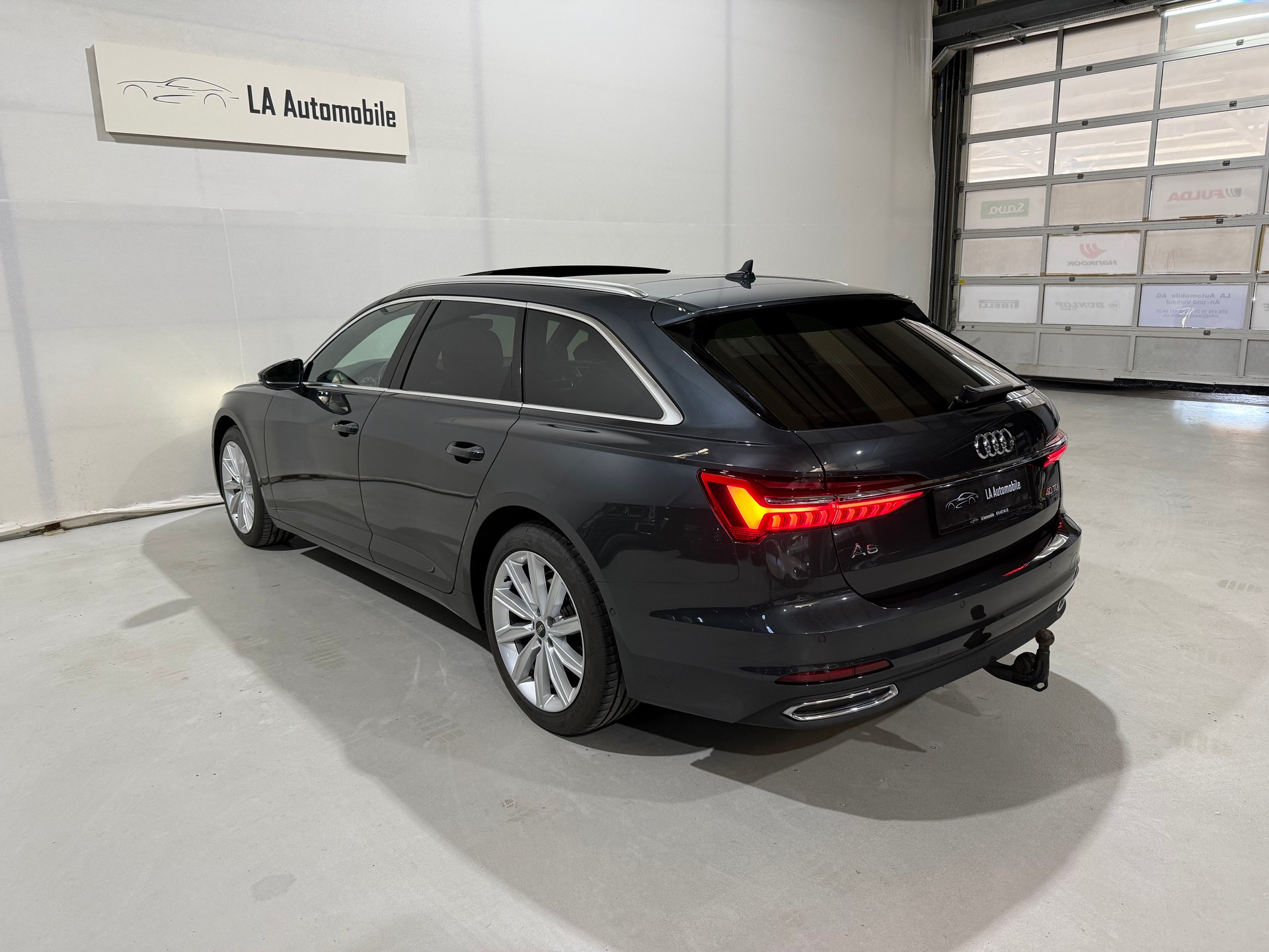 AUDI A6 Avant 40 TDI Attraction quattro S-tronic AHK (CH)-image-9