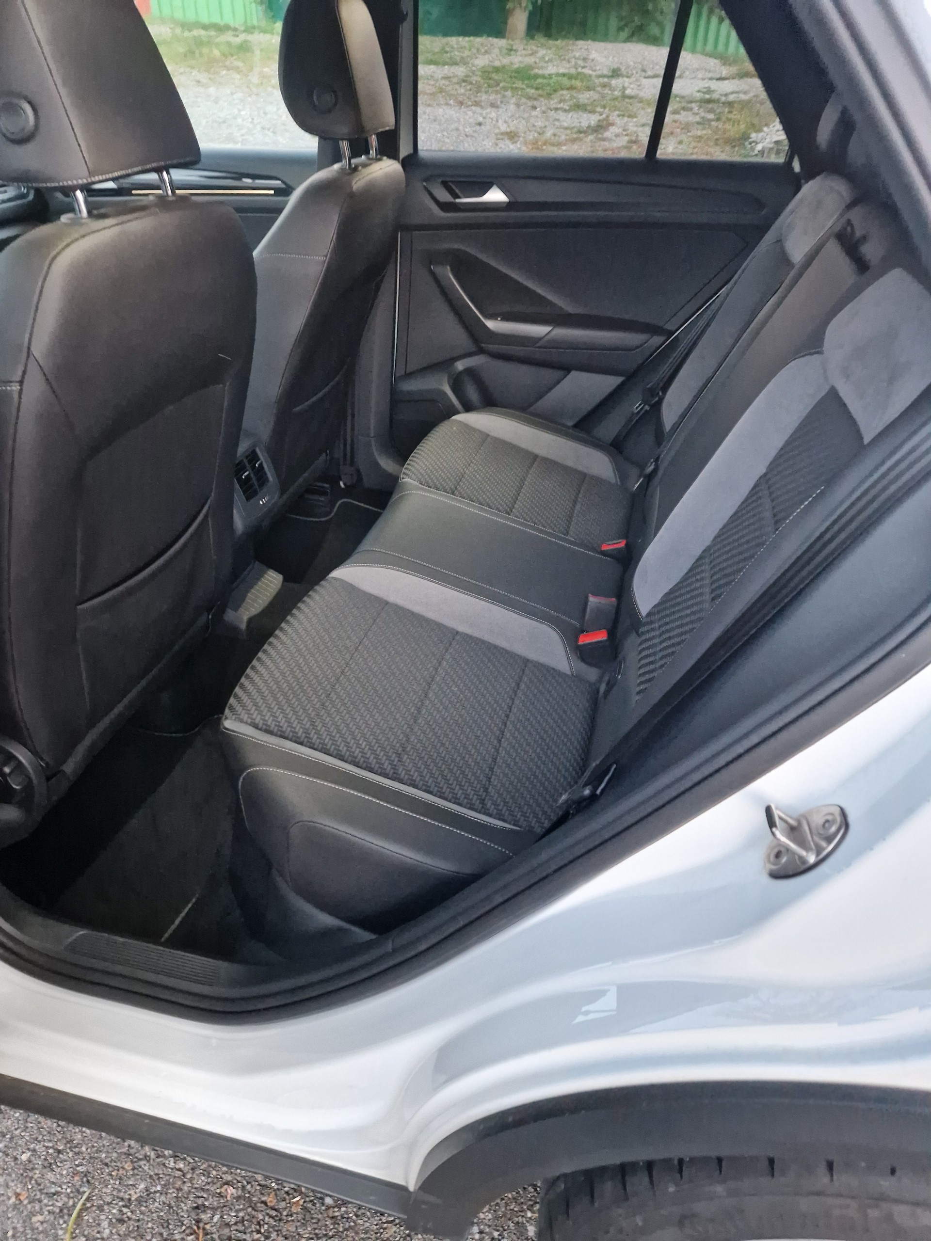 VW T-Roc 2.0 TSI Sport DSG 4Motion-image-13