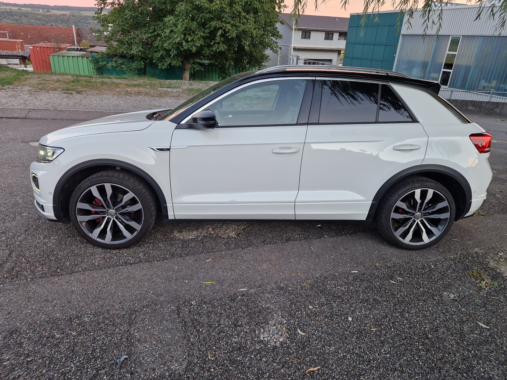 VW T-Roc 2.0 TSI Sport DSG 4Motion-image-4