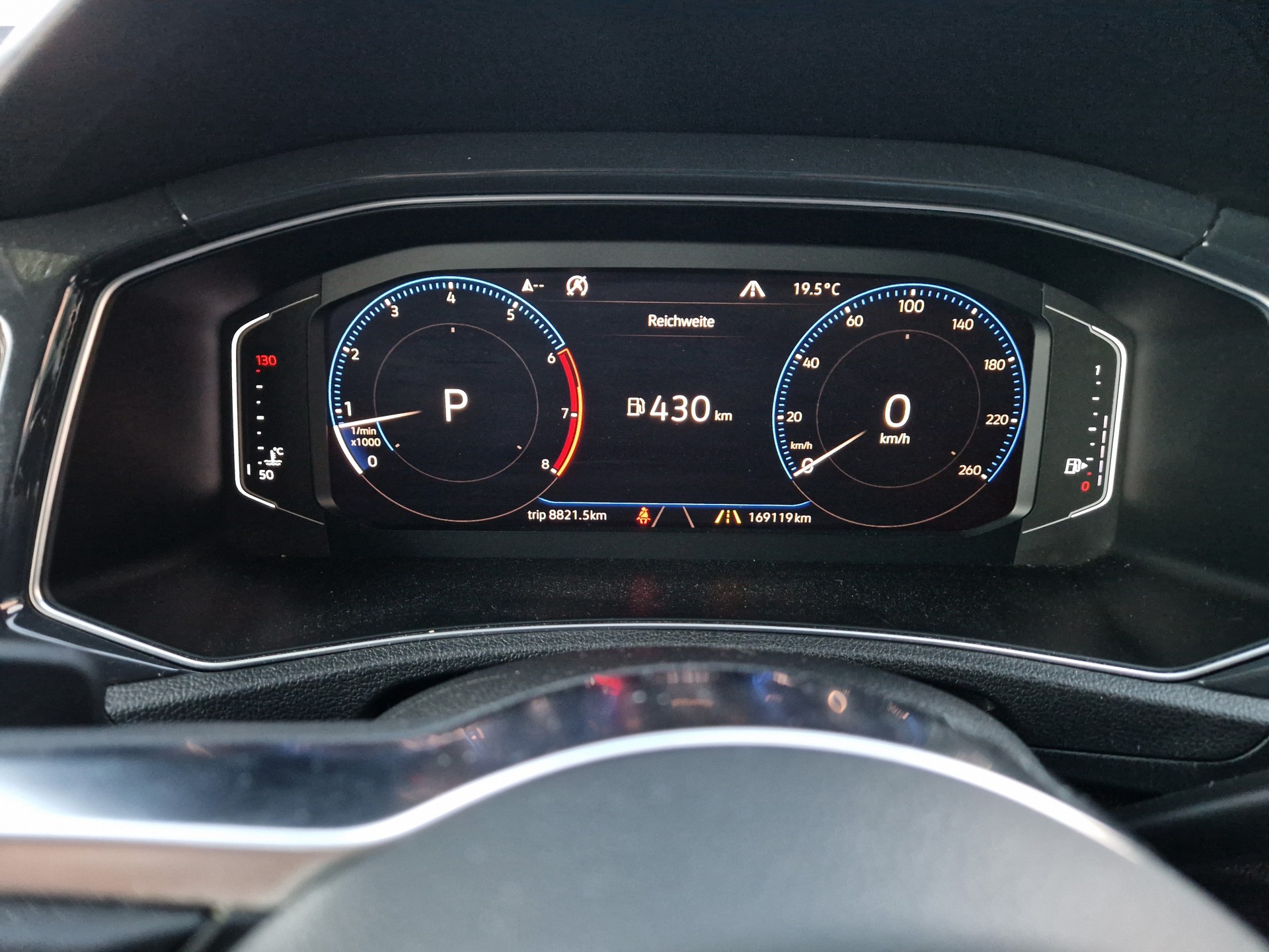 VW T-Roc 2.0 TSI Sport DSG 4Motion-image-10
