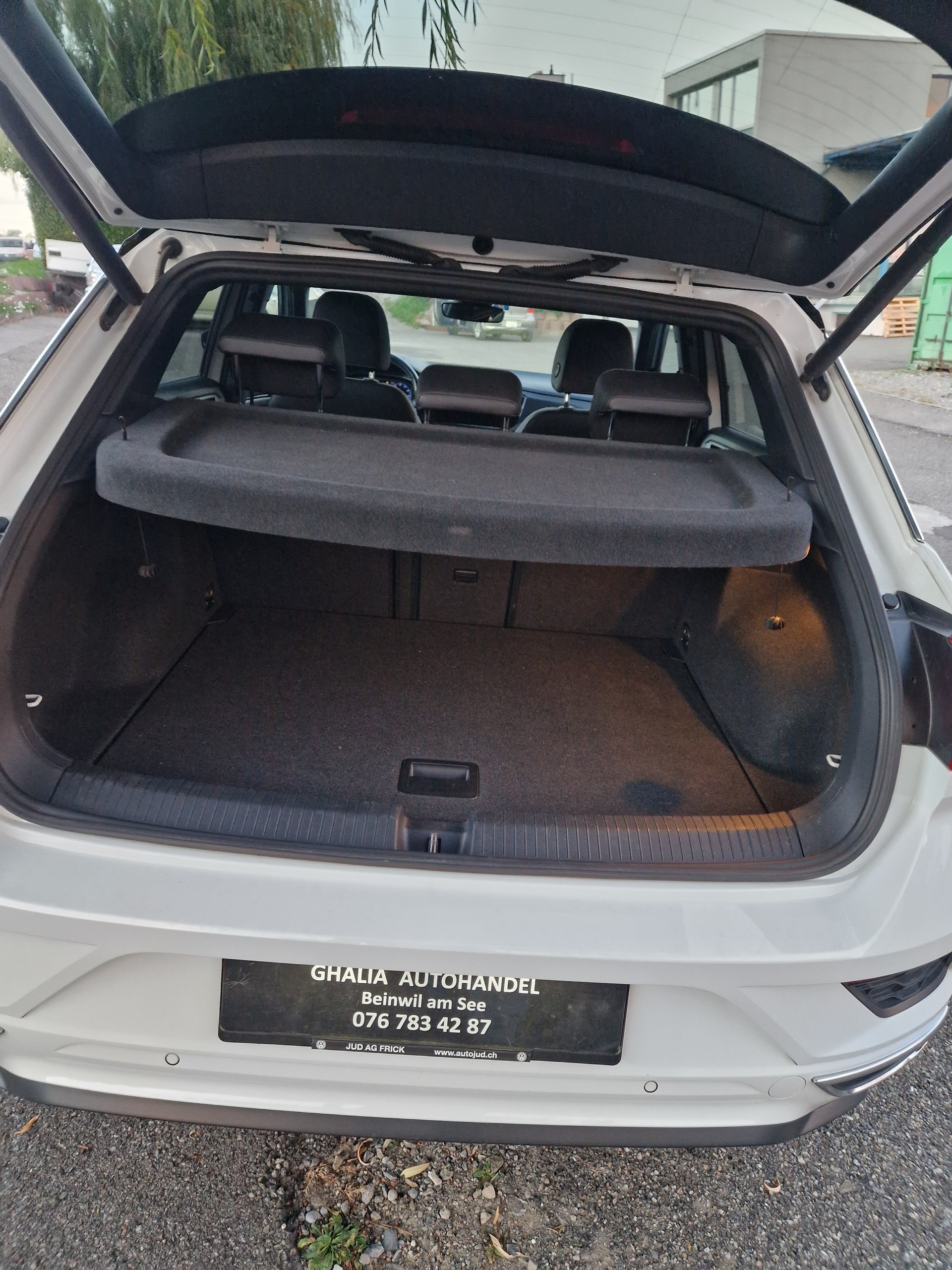 VW T-Roc 2.0 TSI Sport DSG 4Motion-image-8