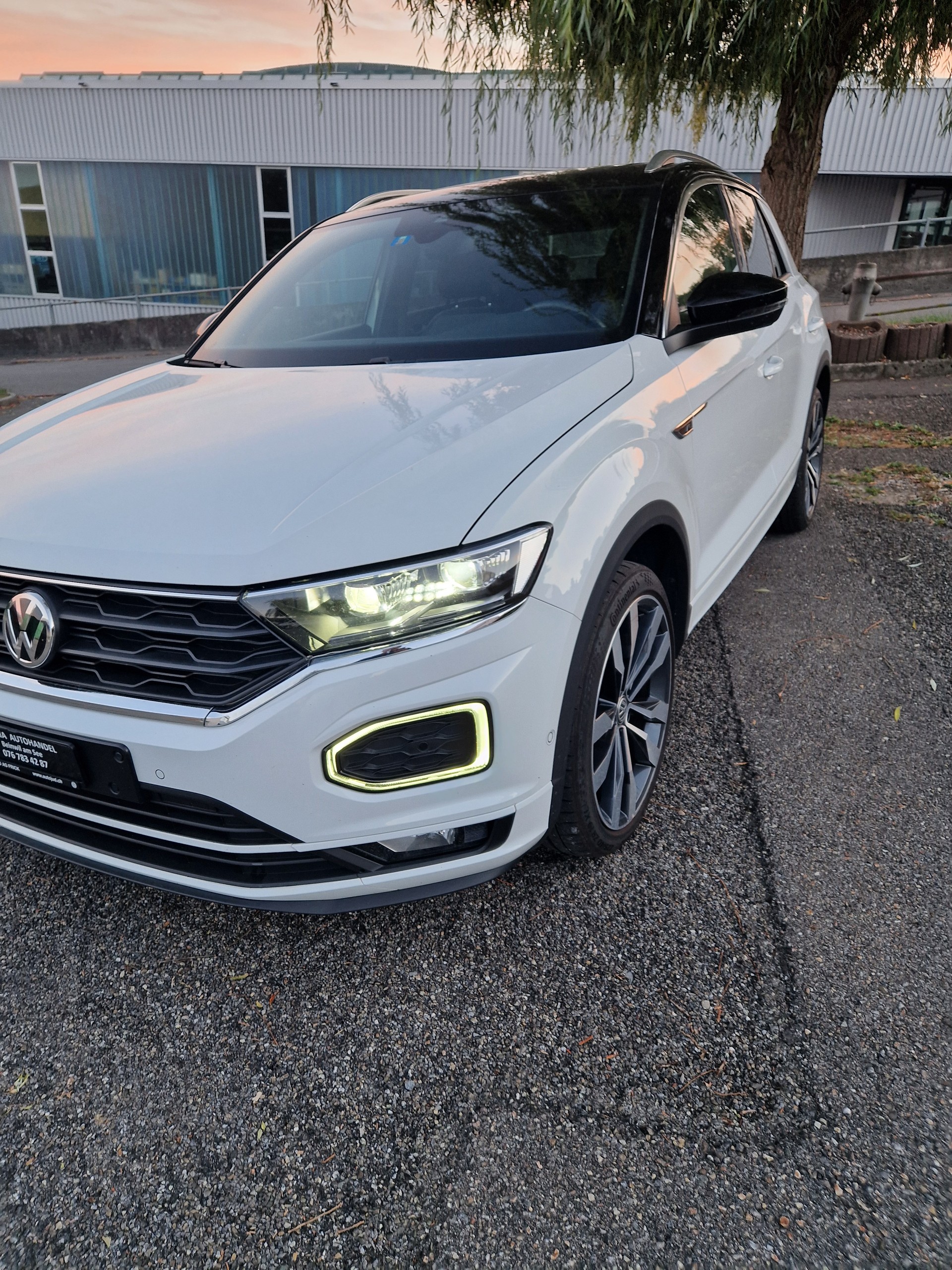VW T-Roc 2.0 TSI Sport DSG 4Motion-image-1