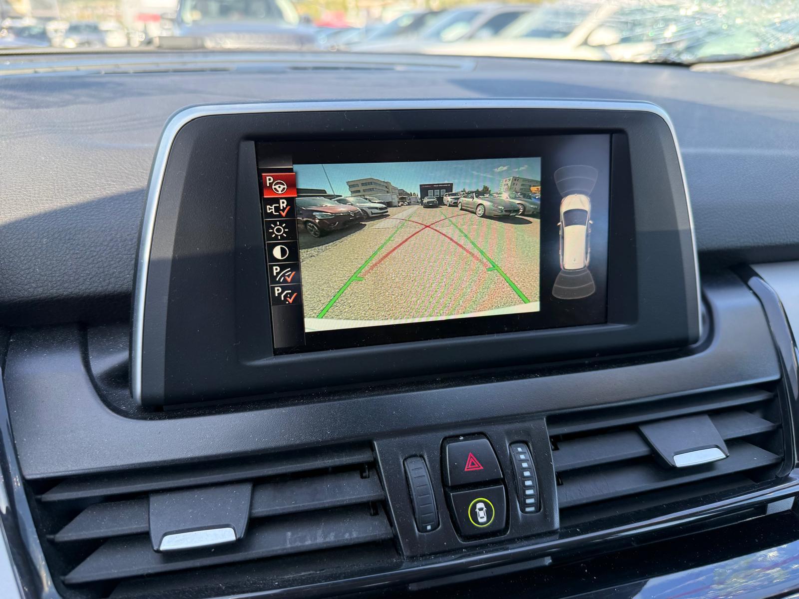 BMW 2er Reihe F46 Gran Tourer 216d-image-12