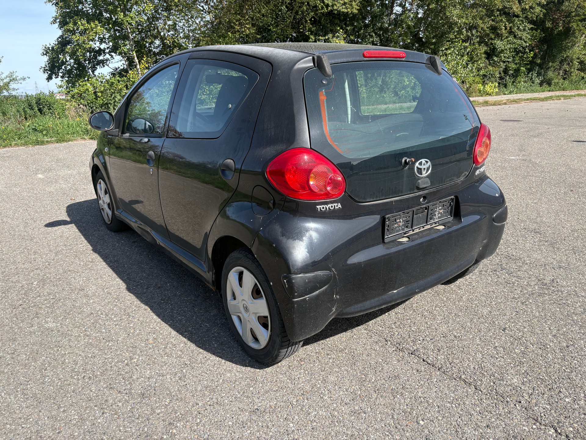 TOYOTA Aygo 1.0 Linea Terra-image-5