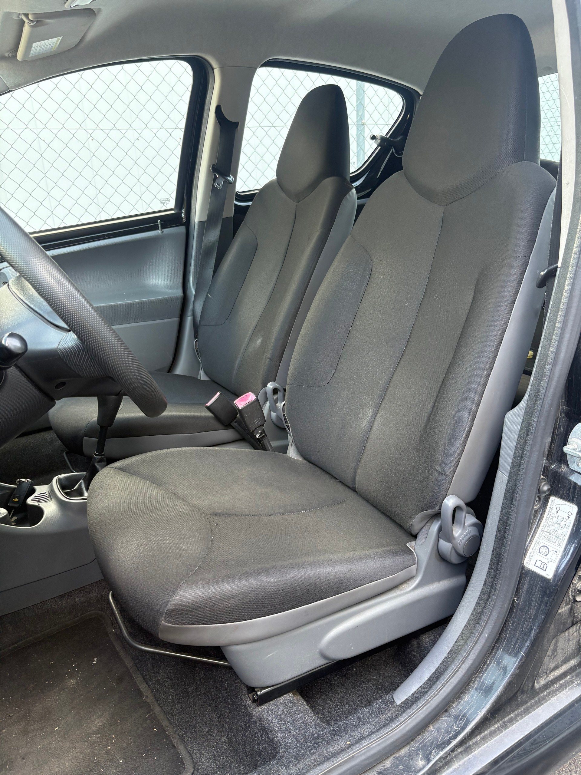 TOYOTA Aygo 1.0 Linea Terra-image-9