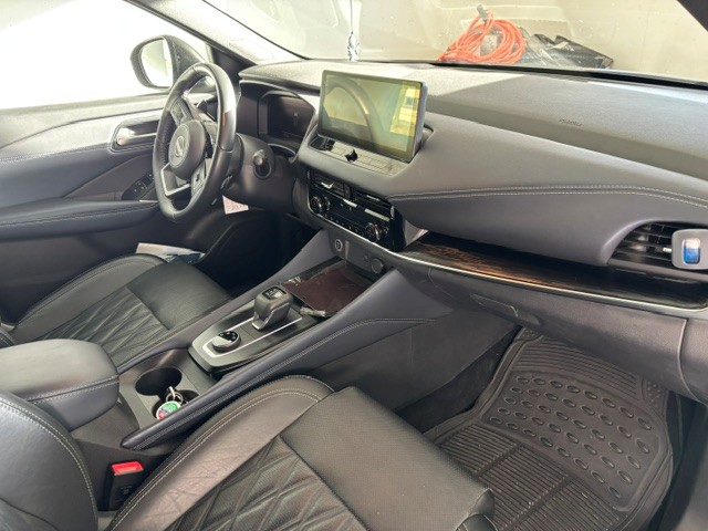NISSAN 1.3 DIG-T Tekna 4x4-image-3
