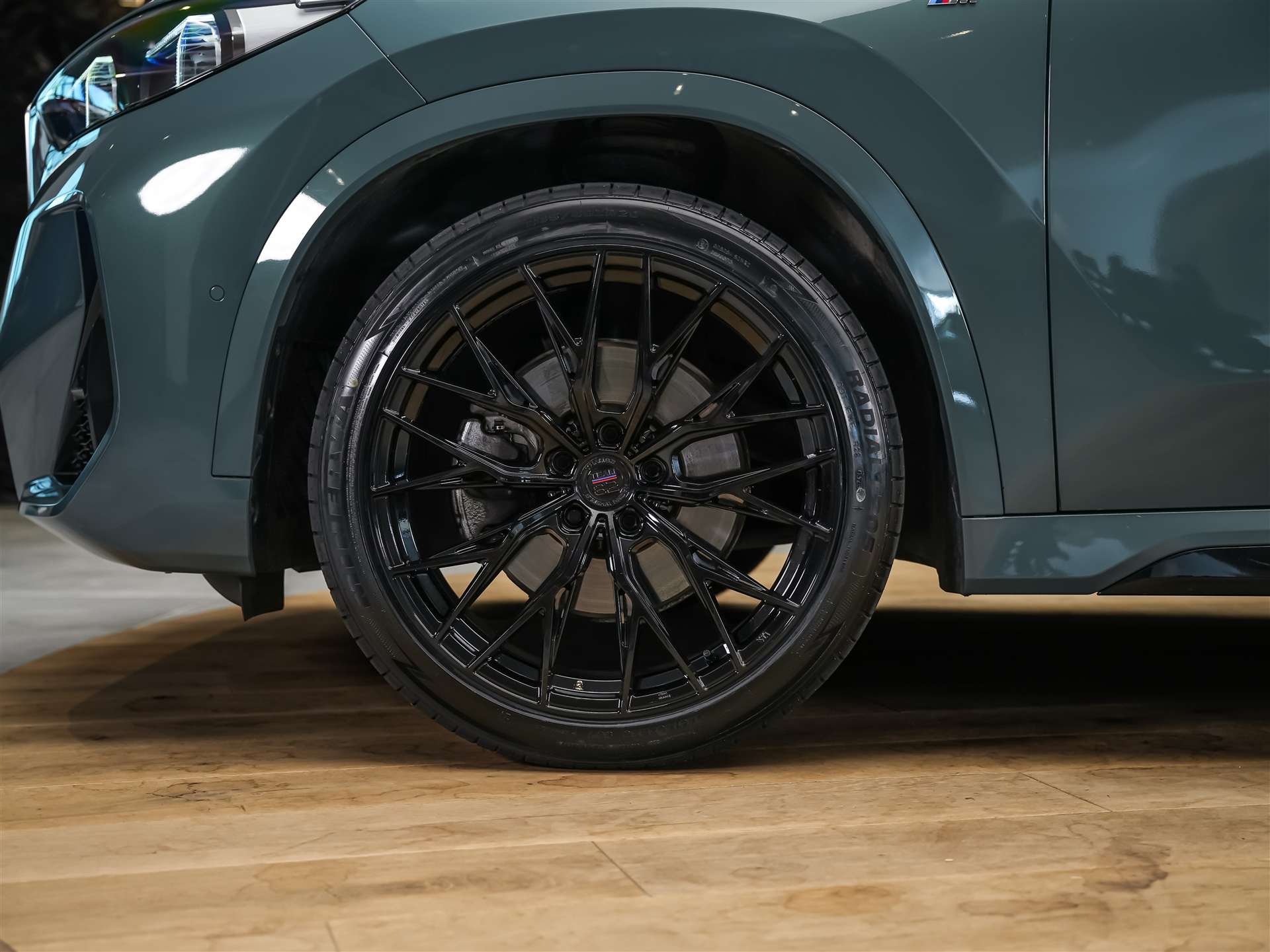 BMW X1 xDrive 23i M Sport *20" Felgen*Abstandstempomat*AHK*-image-16