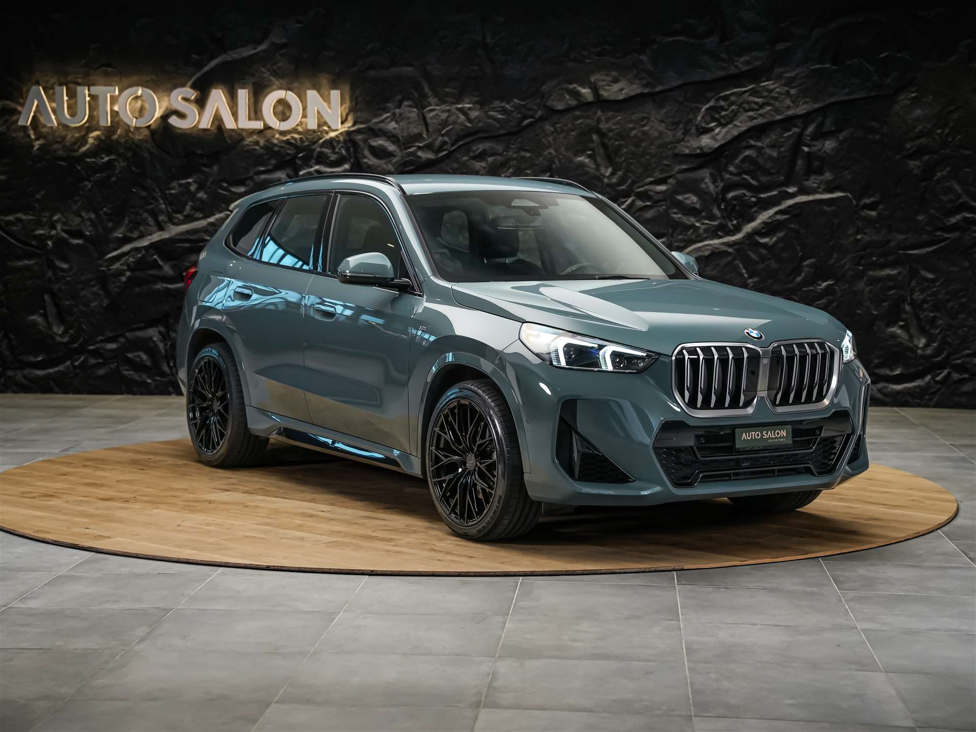 BMW X1 xDrive 23i M Sport *20" Felgen*Abstandstempomat*AHK*-image-6