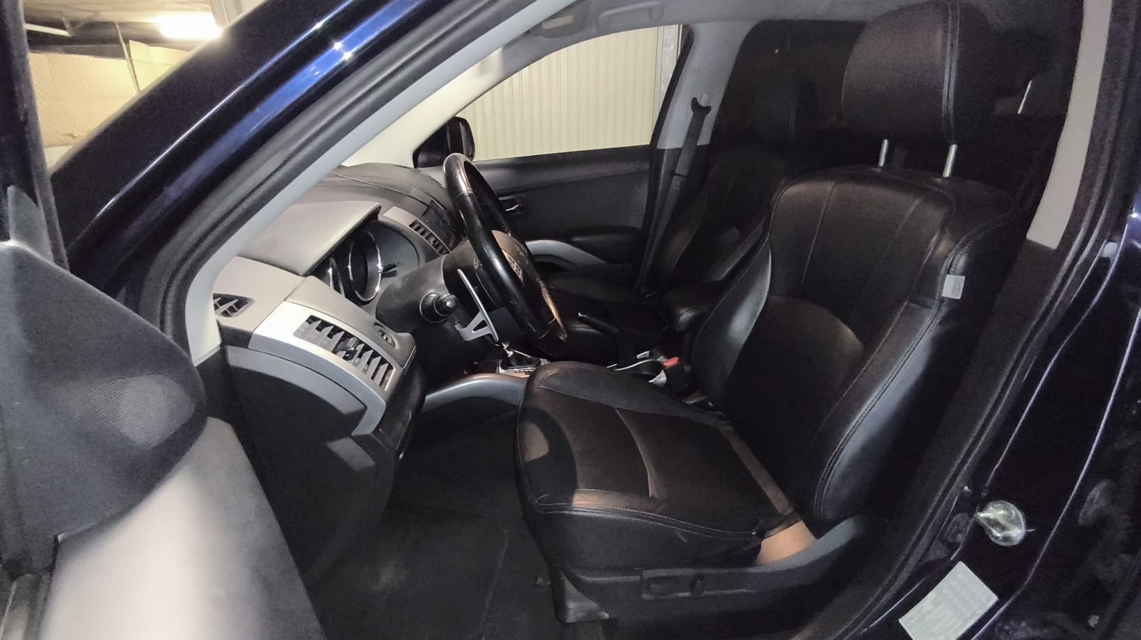 PEUGEOT 2.2 16V HDi Platinum Edt. EGS-image-1