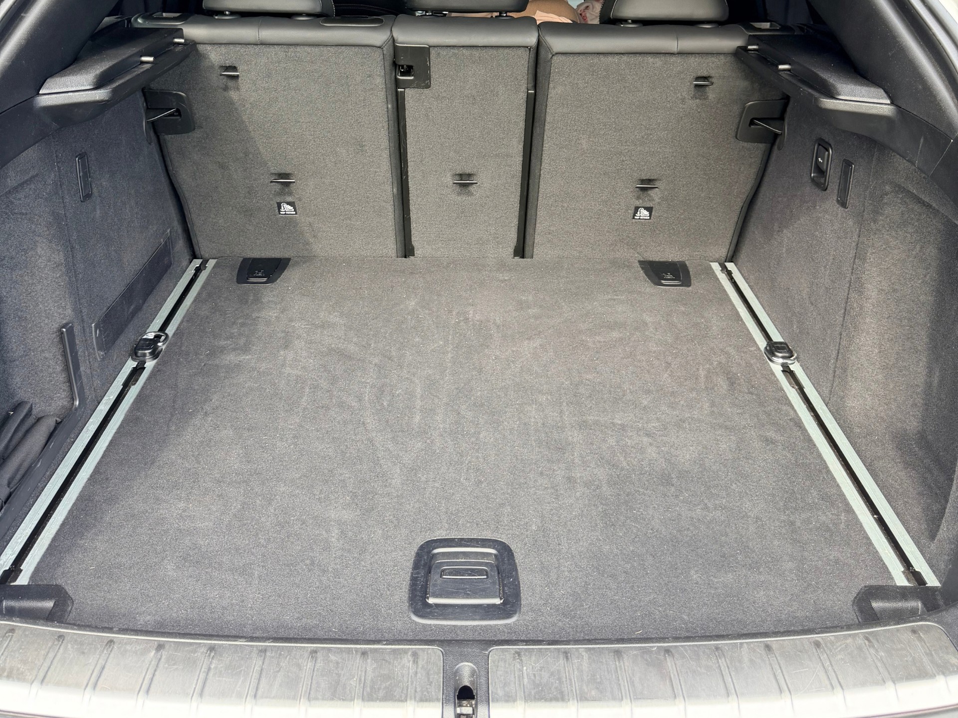 BMW 20i xDrive-image-4