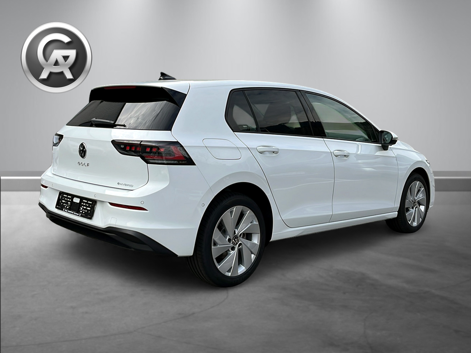 VW Golf 1.5 TSI PHEV Life-image-1