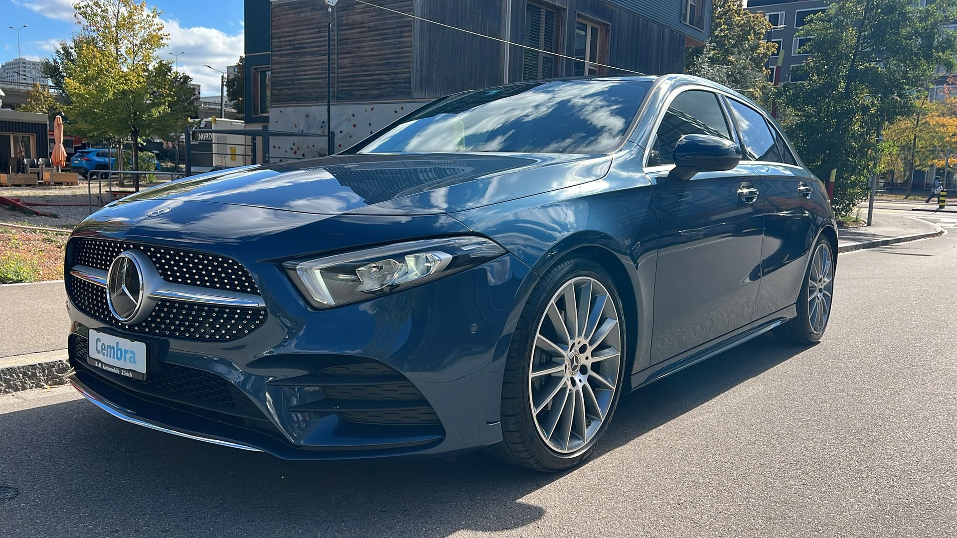 MERCEDES-BENZ A 200 AMG Line 7G-DCT-image-0