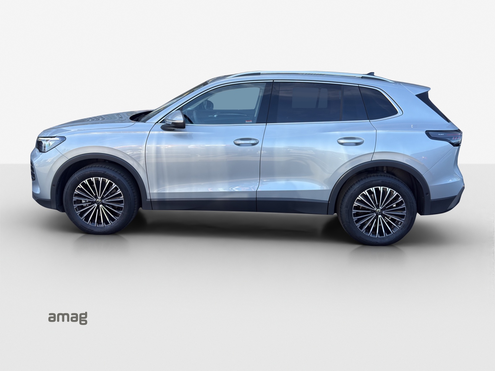 VW Tiguan 2.0 TSI DSG Elegance 4Motion-image-1