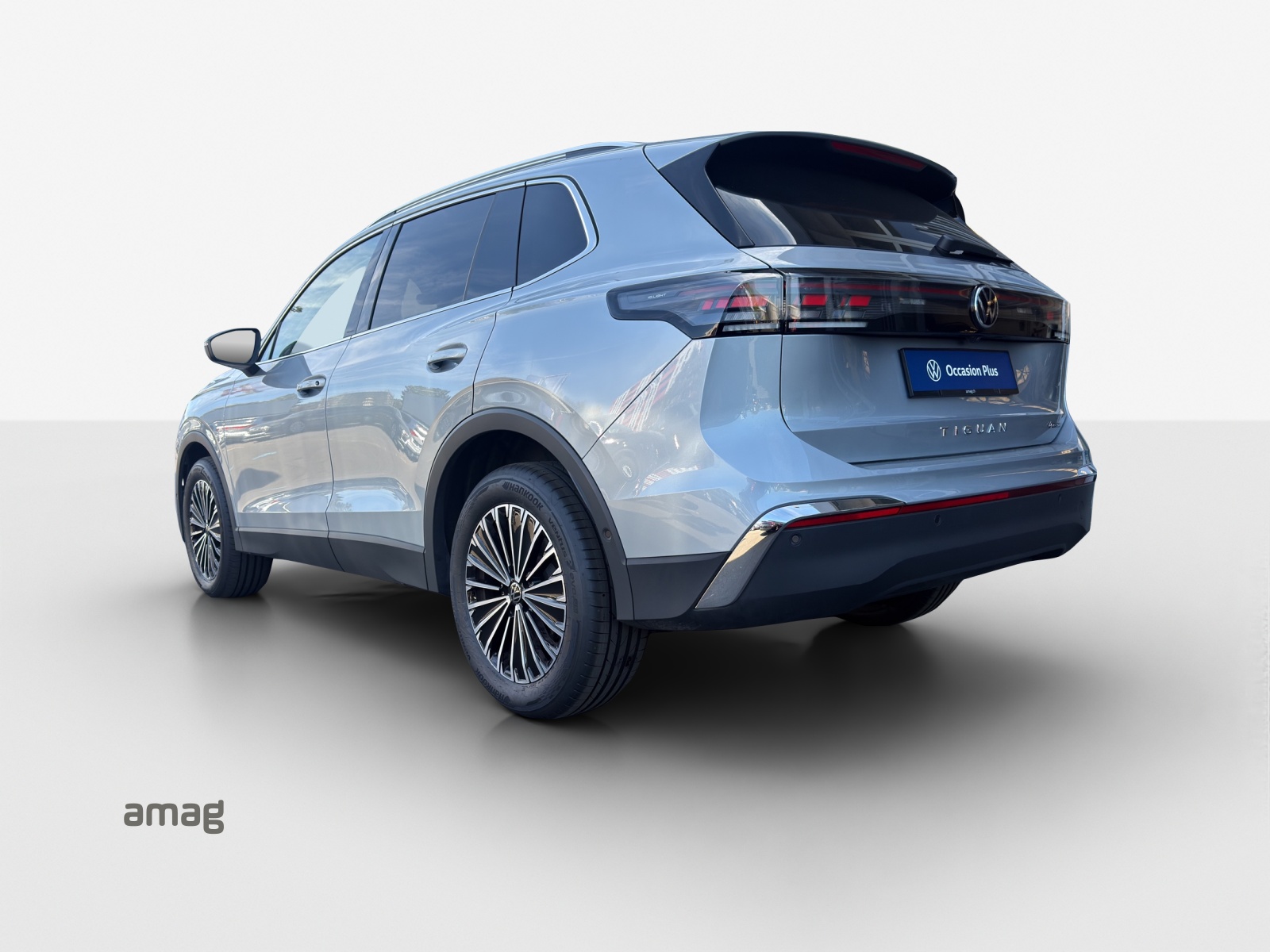 VW Tiguan 2.0 TSI DSG Elegance 4Motion-image-2