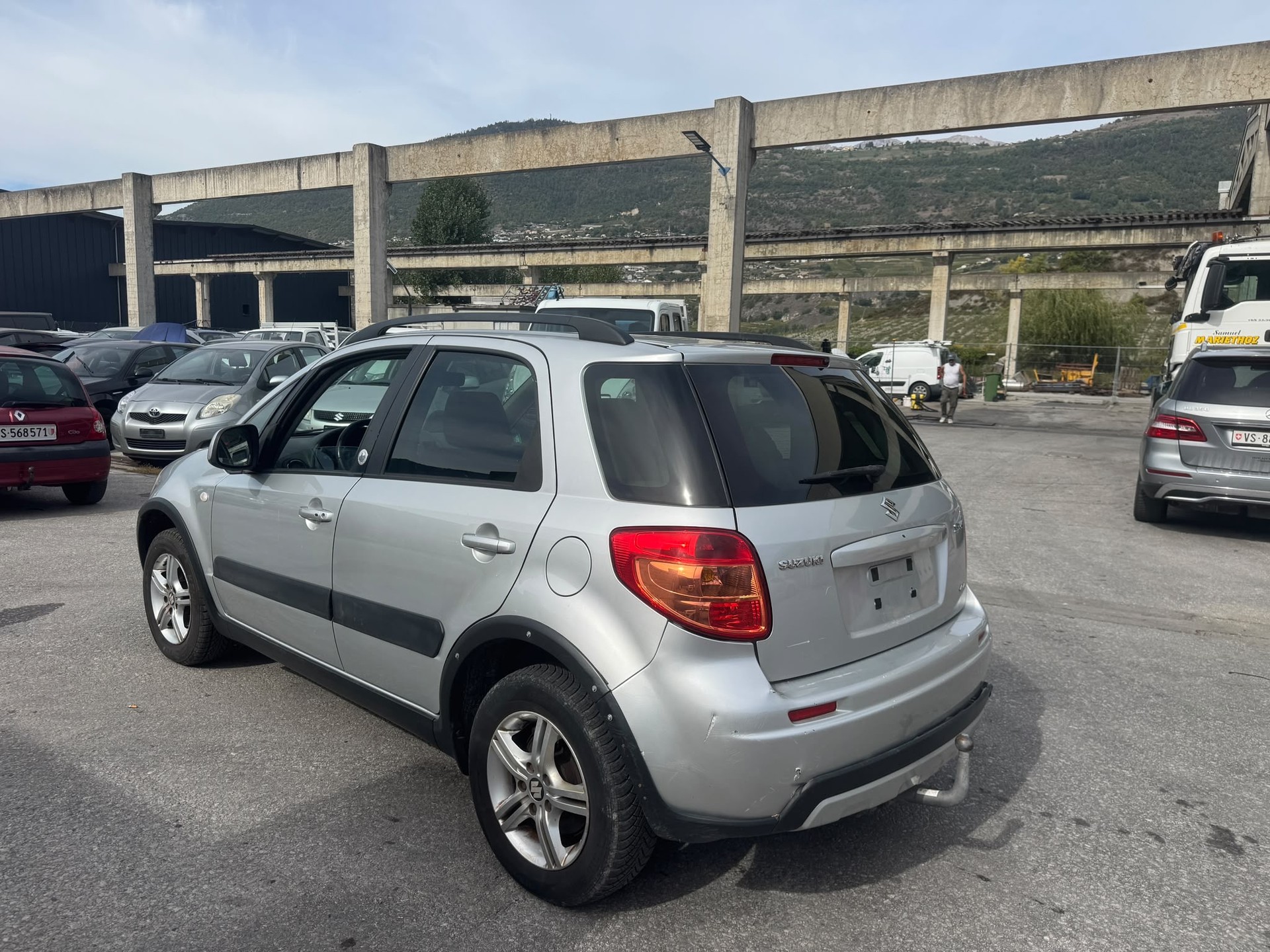 SUZUKI SX4 1.6 16V GL Top Barry 4WD-image-3