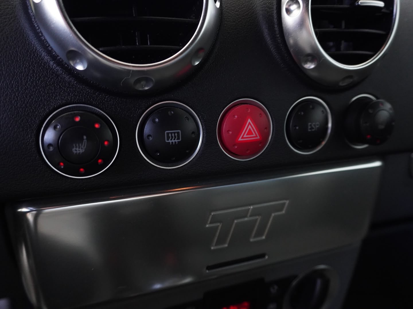 AUDI TT Roadster 1.8 T-image-6