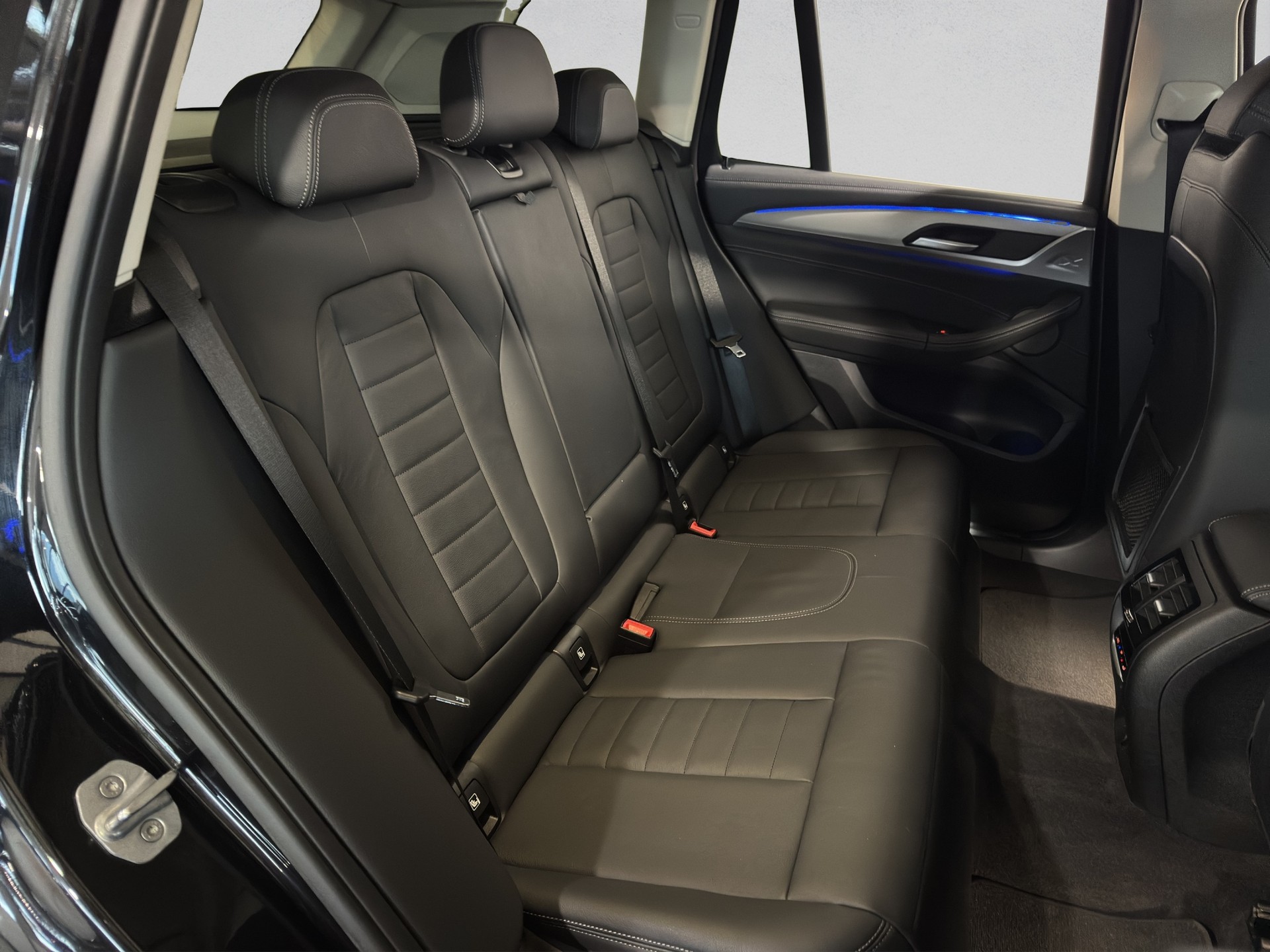 BMW X3 xDrive 30i Luxury Line Steptronic-image-30