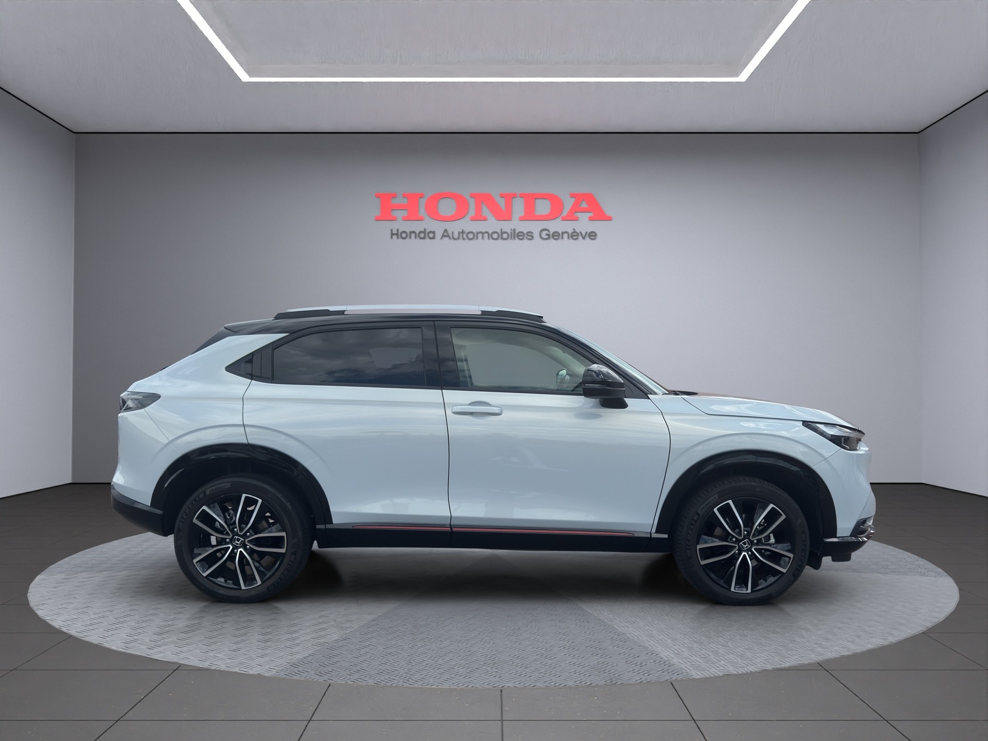 HONDA HR-V 1.5 i-MMD Advance Style-image-0