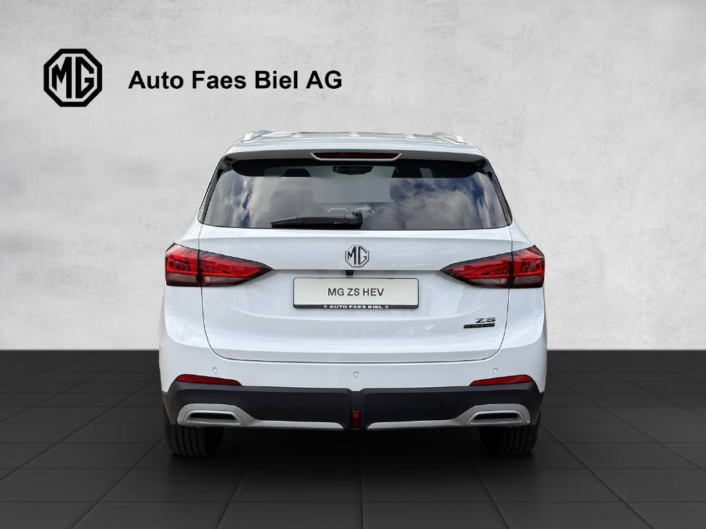 MG ZS 1.5 Hybrid+ Luxury-image-4