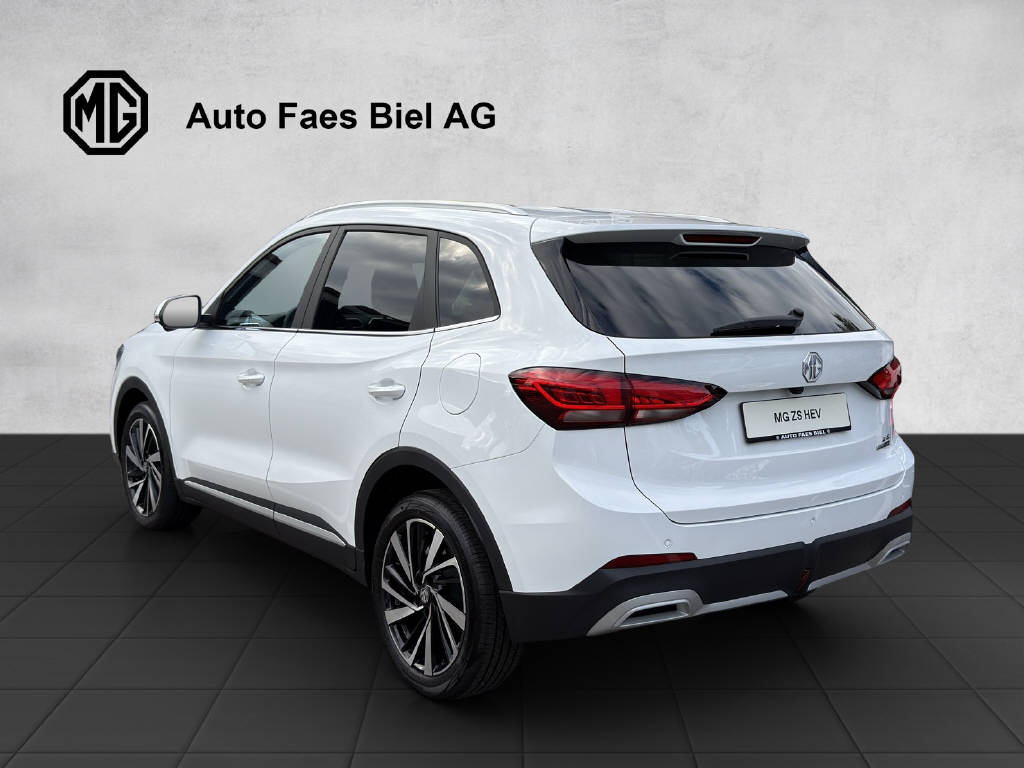 MG ZS 1.5 Hybrid+ Luxury-image-3