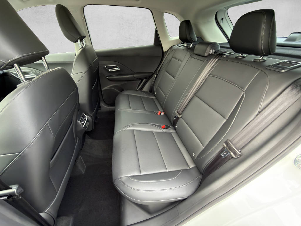 MG ZS 1.5 Hybrid+ Luxury-image-6