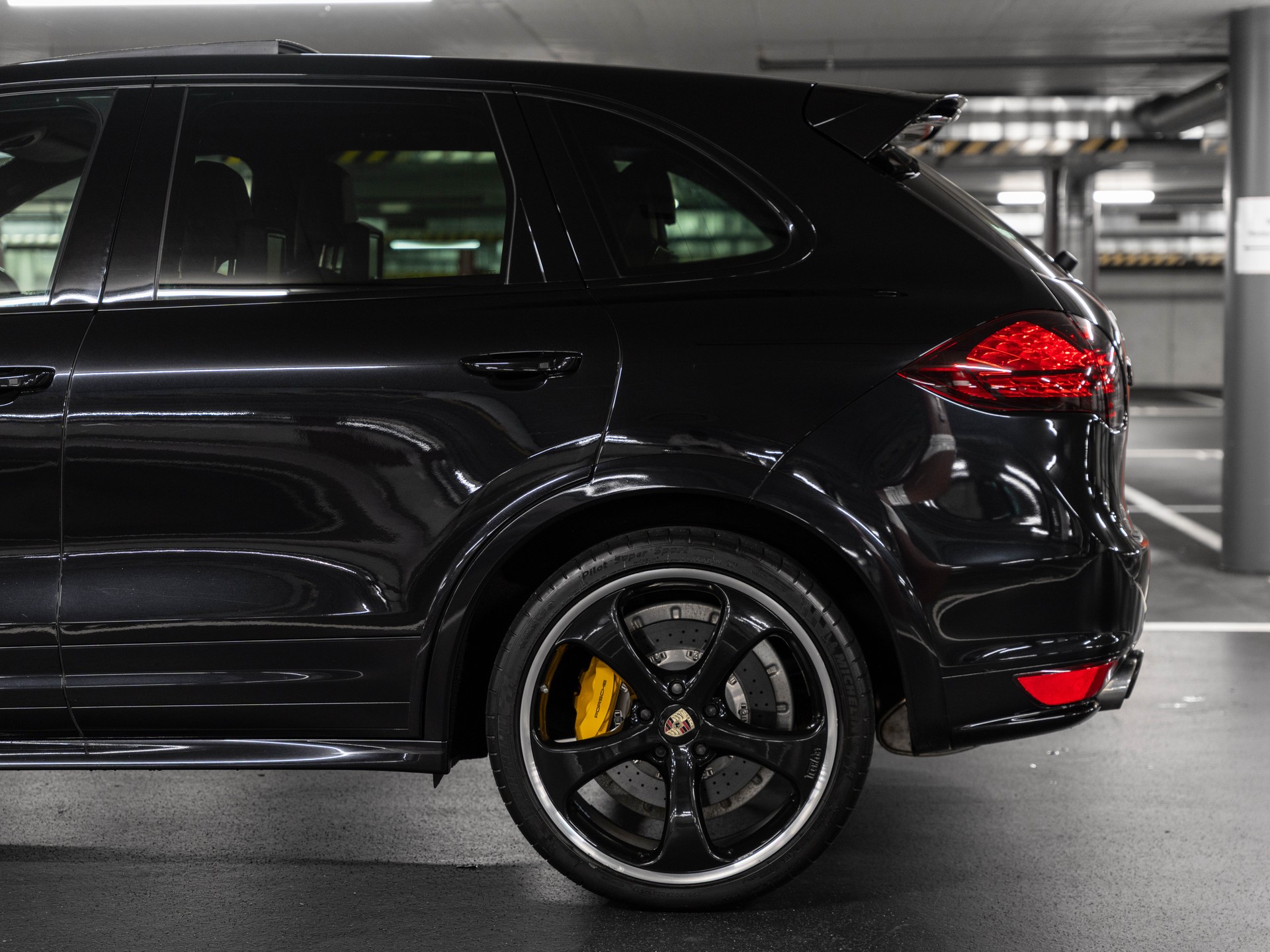 PORSCHE Cayenne Turbo S TECHART-image-5