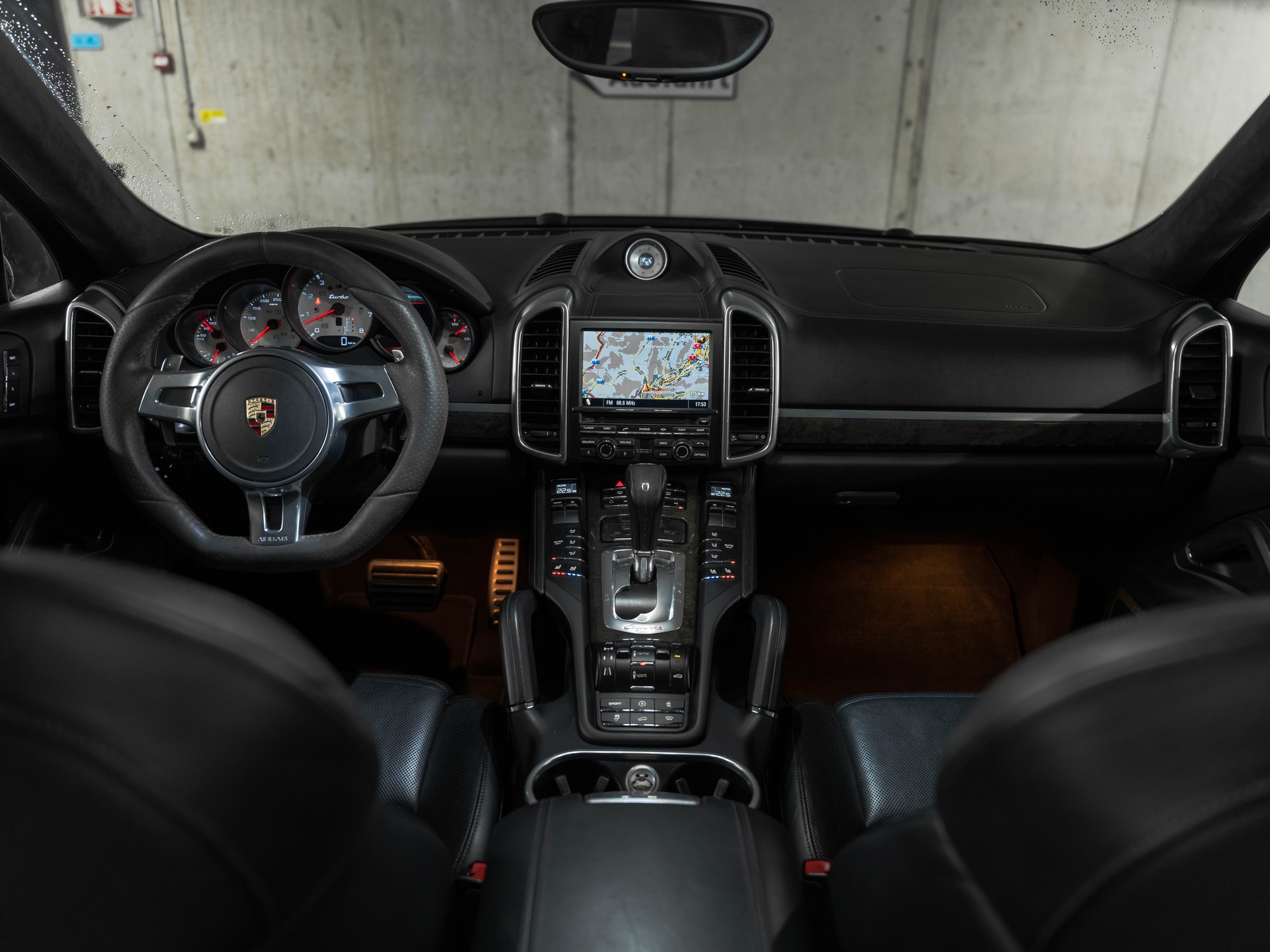 PORSCHE Cayenne Turbo S TECHART-image-16