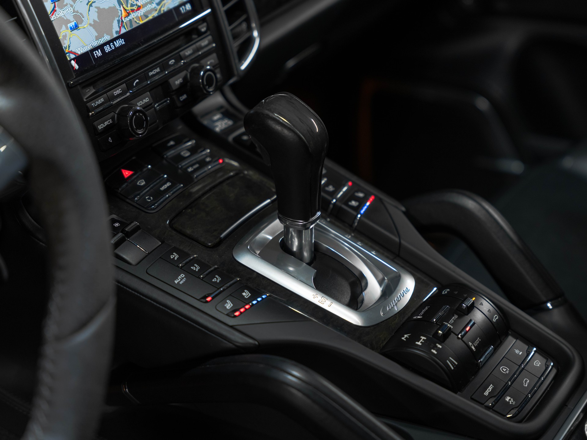 PORSCHE Cayenne Turbo S TECHART-image-22