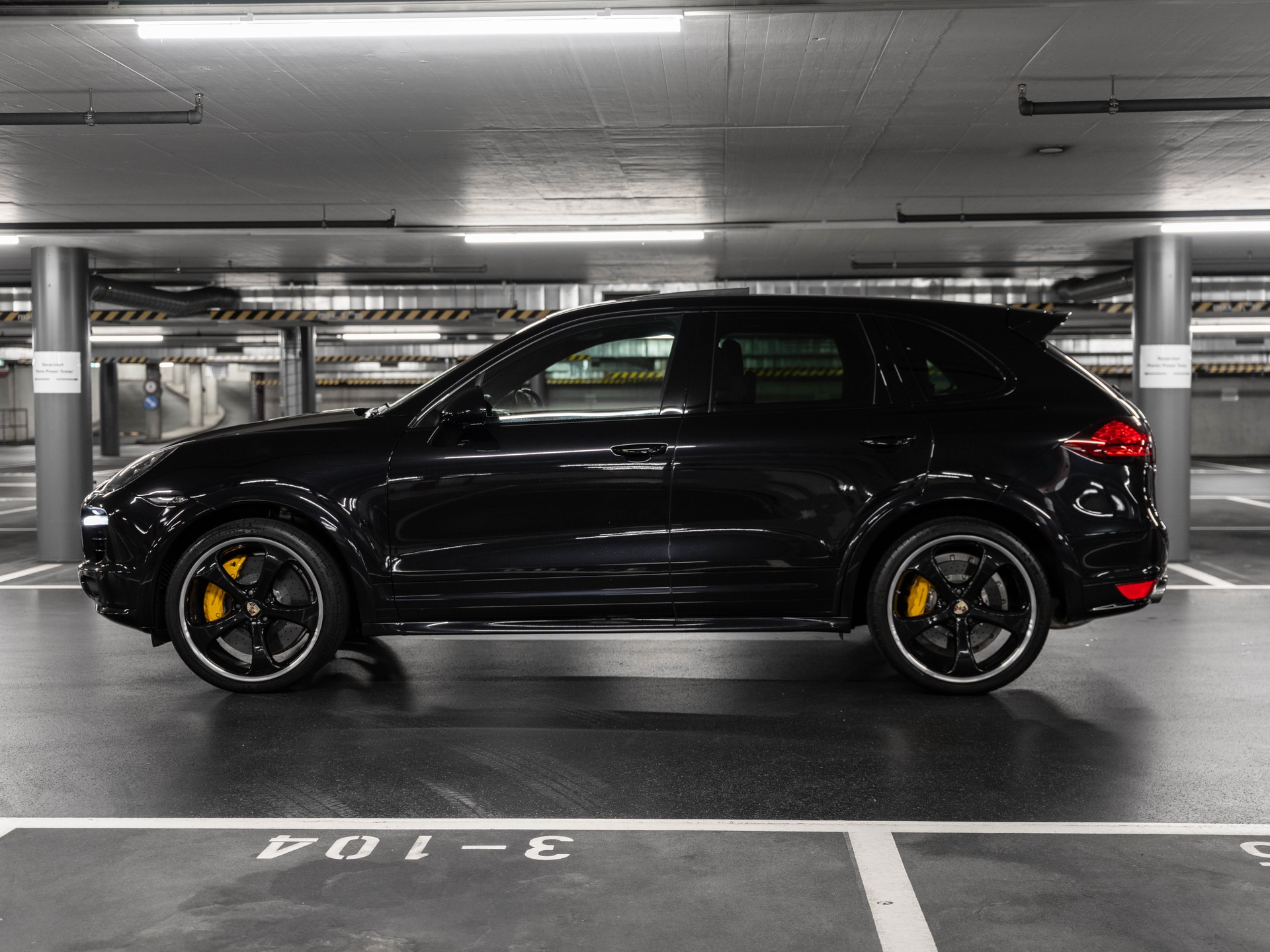 PORSCHE Cayenne Turbo S TECHART-image-2