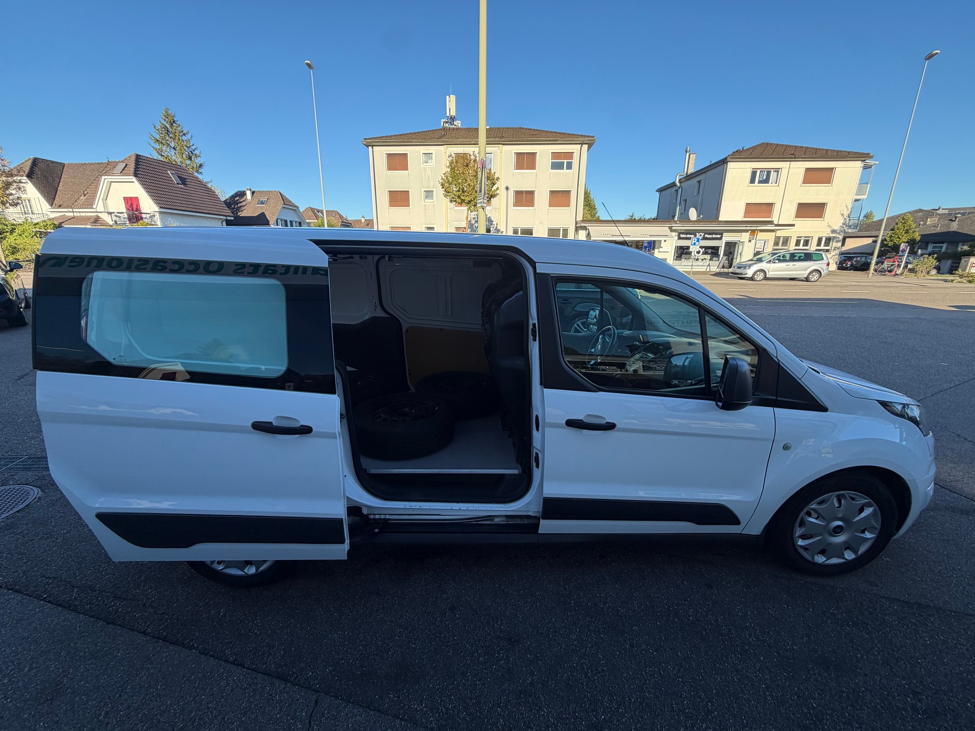 FORD Transit Connect Van T230 1.5 TDCi Ambiente A-image-11