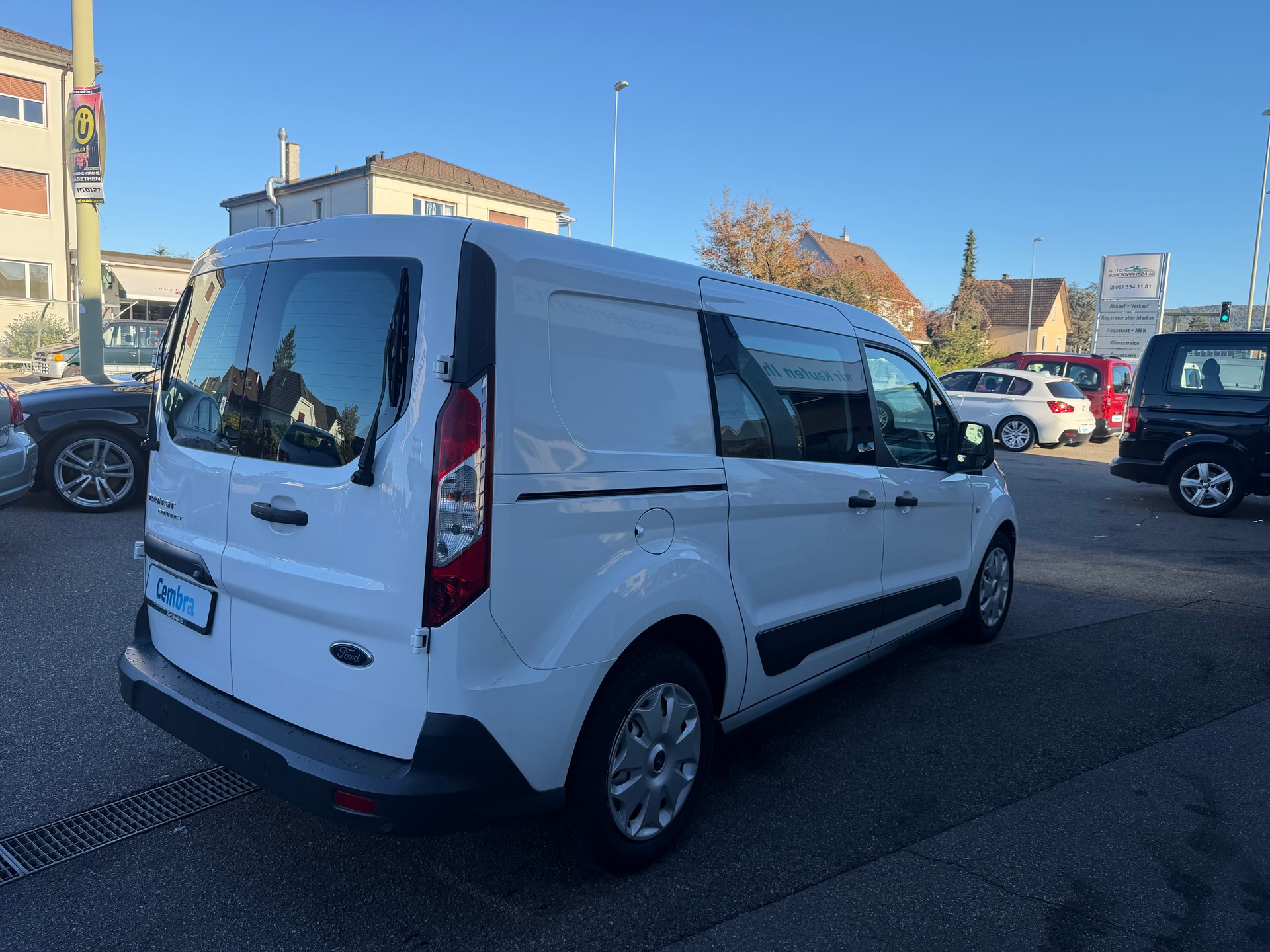 FORD Transit Connect Van T230 1.5 TDCi Ambiente A-image-9