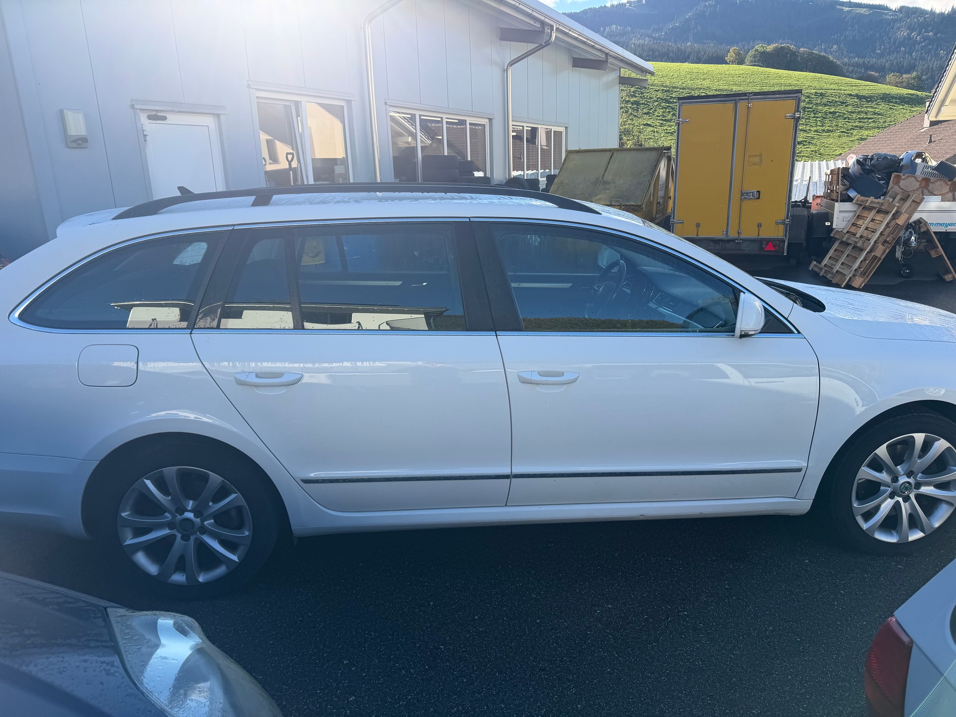 SKODA Superb Combi 2.0 TDi Elegance 4x4 DSG-image-8