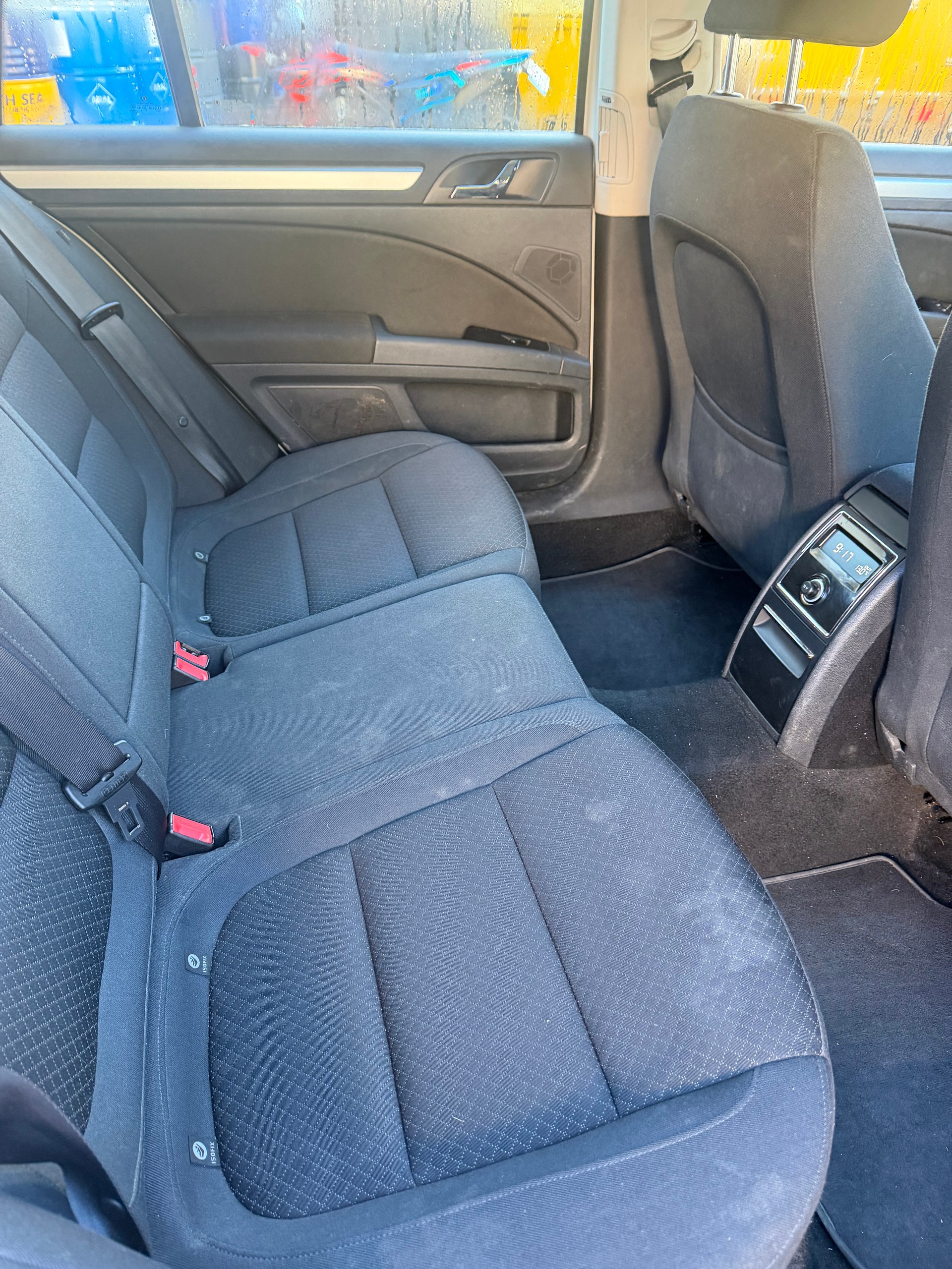 SKODA Superb Combi 2.0 TDi Elegance 4x4 DSG-image-13