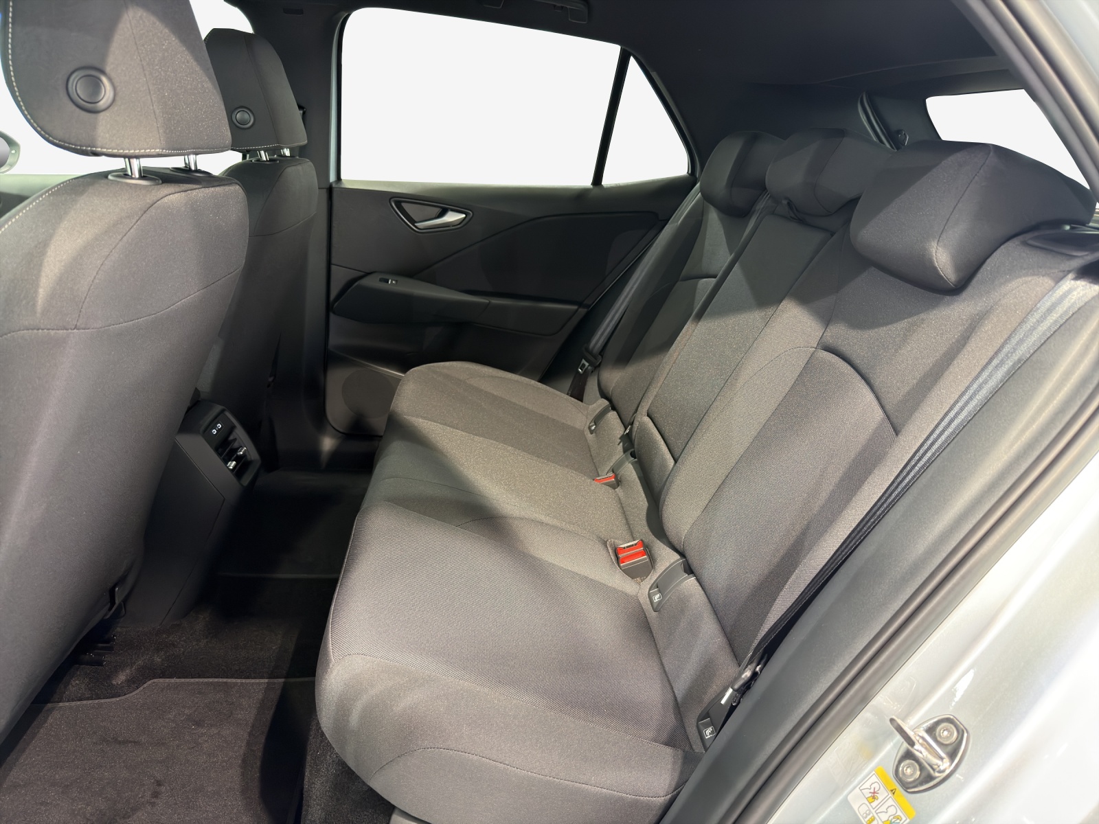 VW ID.3 Neo 50 kWh 170PS Life-image-11