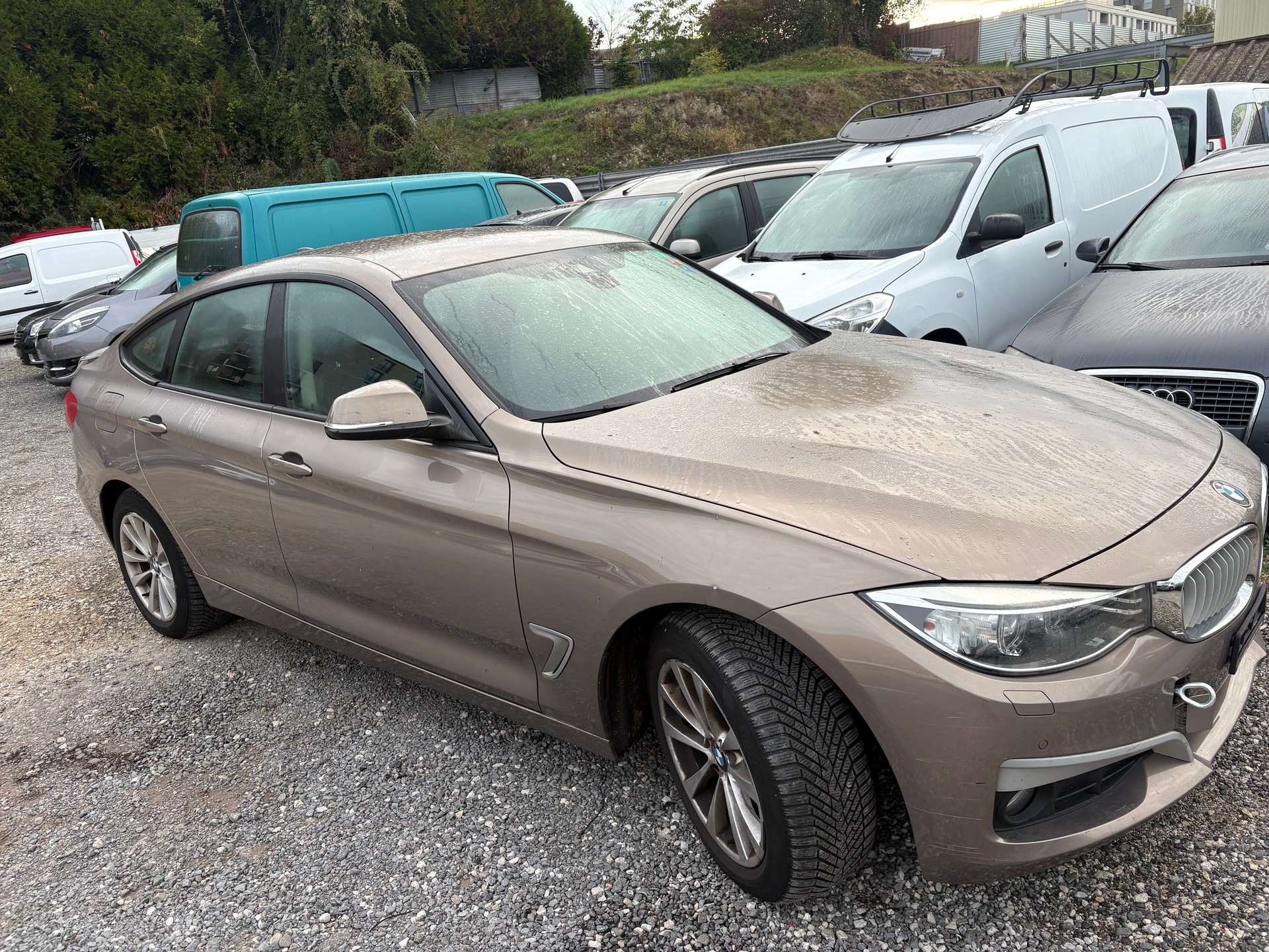 BMW 320d GT Luxury Line Steptronic-image-1
