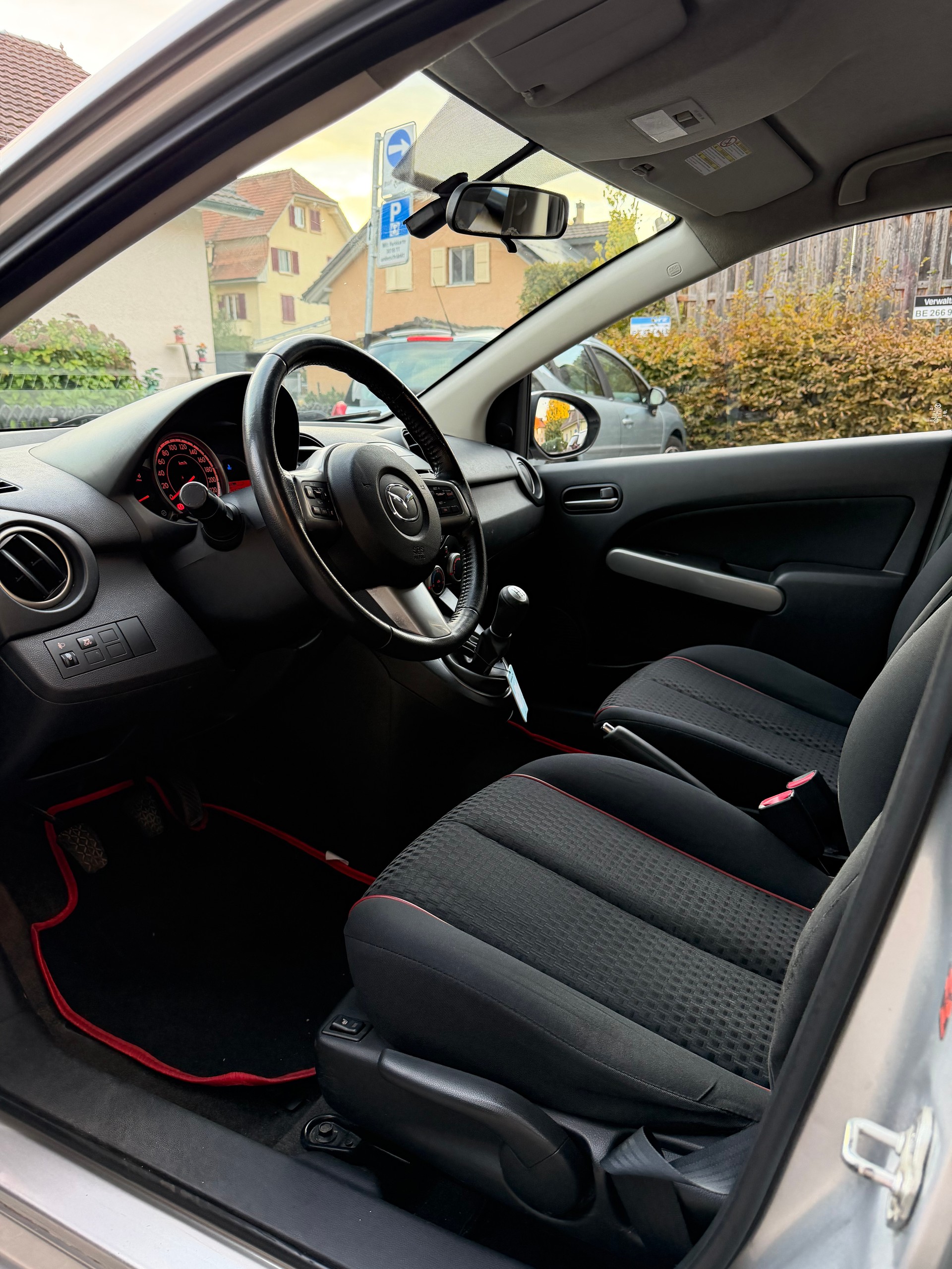 MAZDA 2 1.5i 16V Sport-image-7