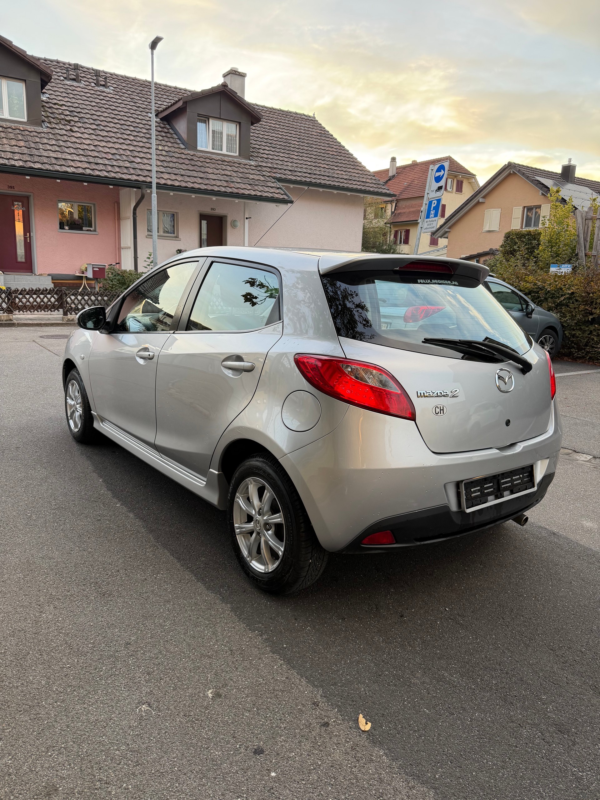 MAZDA 2 1.5i 16V Sport-image-2