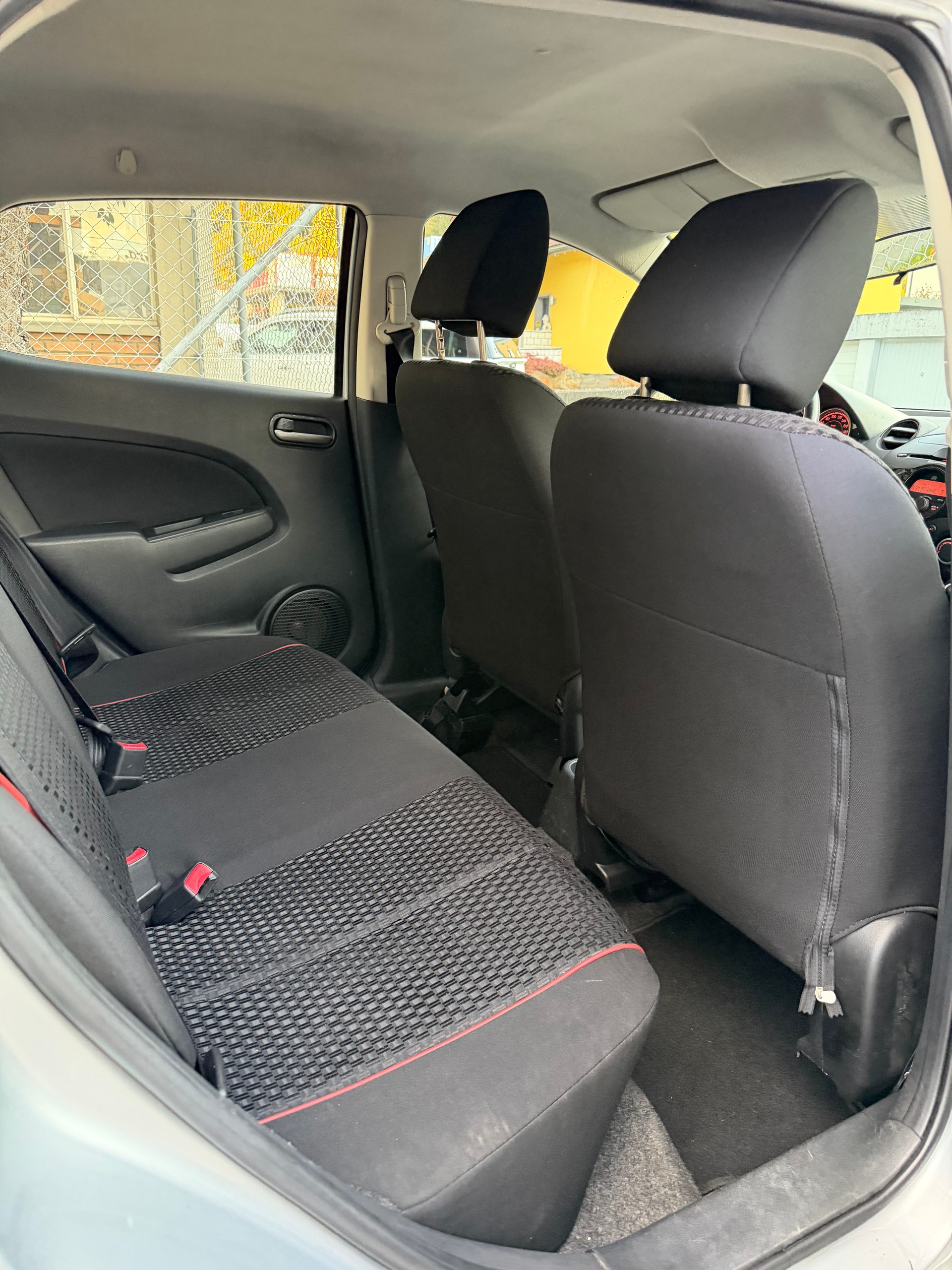 MAZDA 2 1.5i 16V Sport-image-9