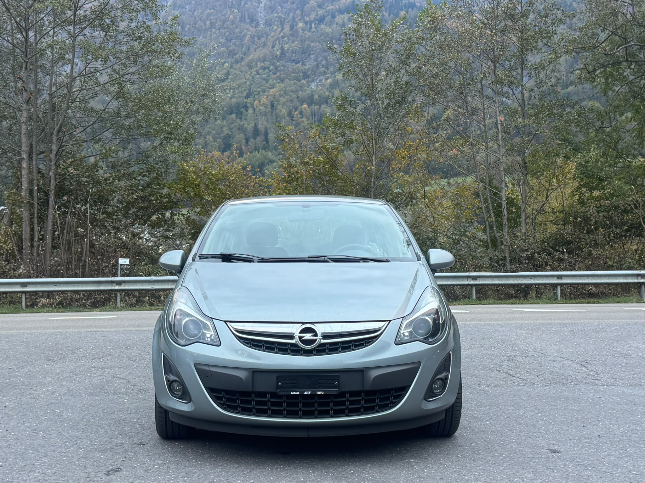 Car photo