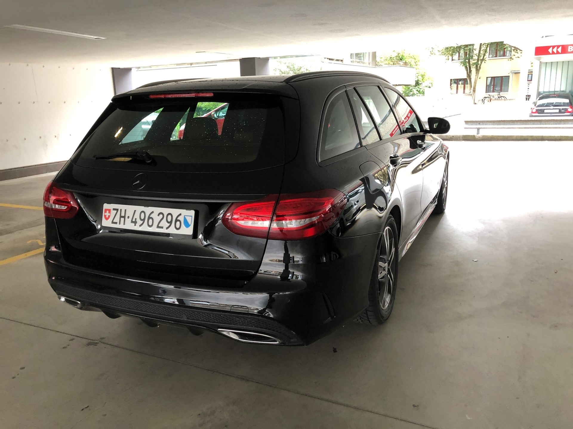 MERCEDES-BENZ C 220 BlueTEC AMG Line 7G-Tronic-image-2