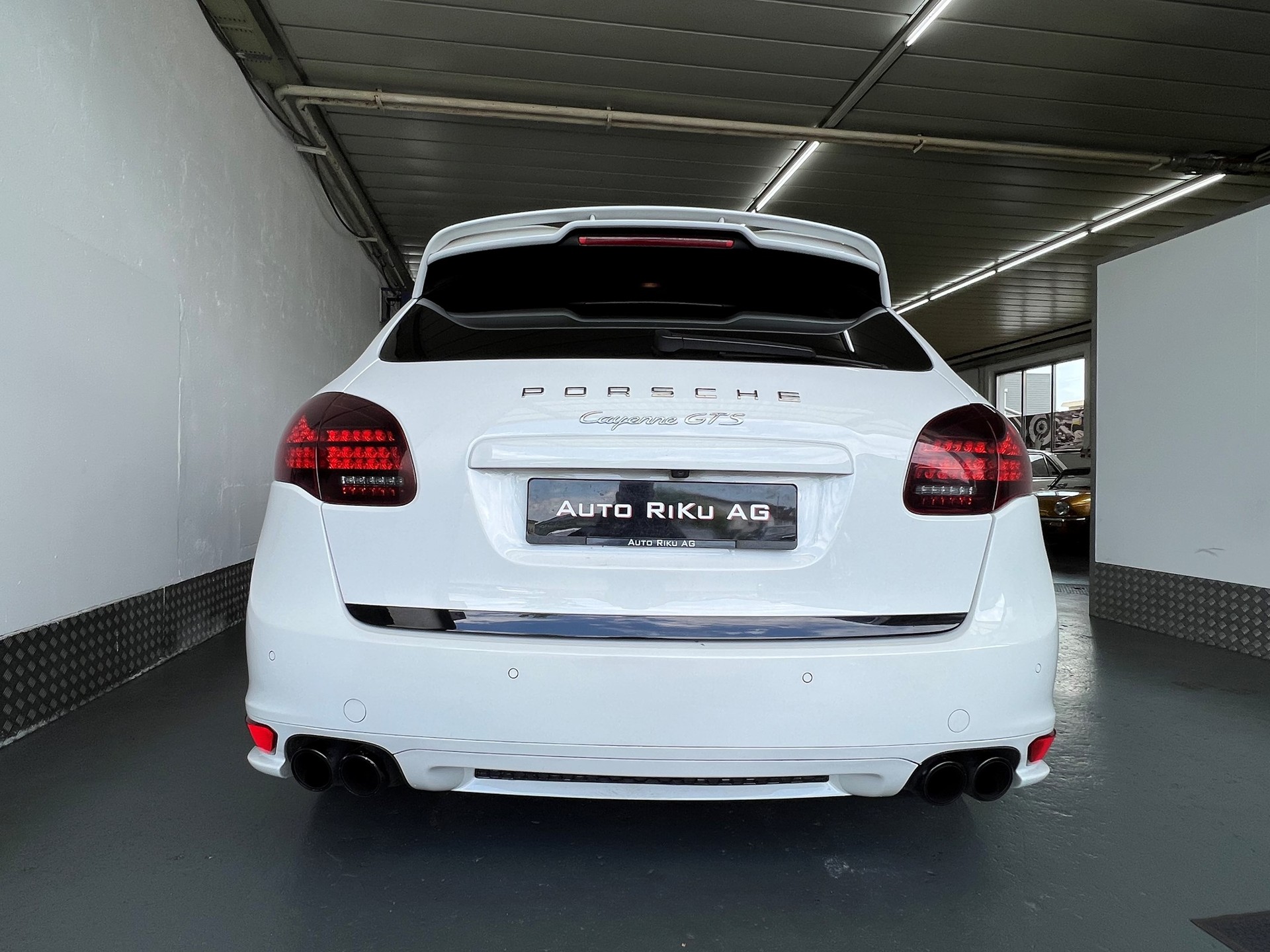 PORSCHE Cayenne GTS-image-9